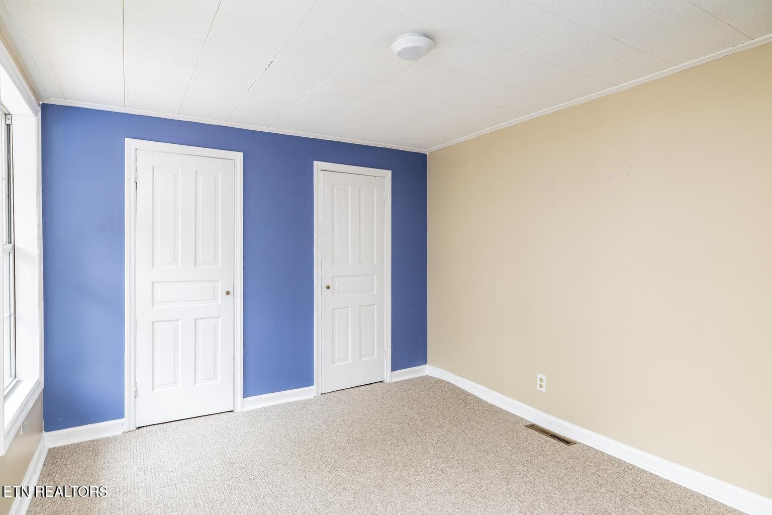 purple3 - 409 W 5th Ave, Lenoir City, TN 37771, Lenoir City