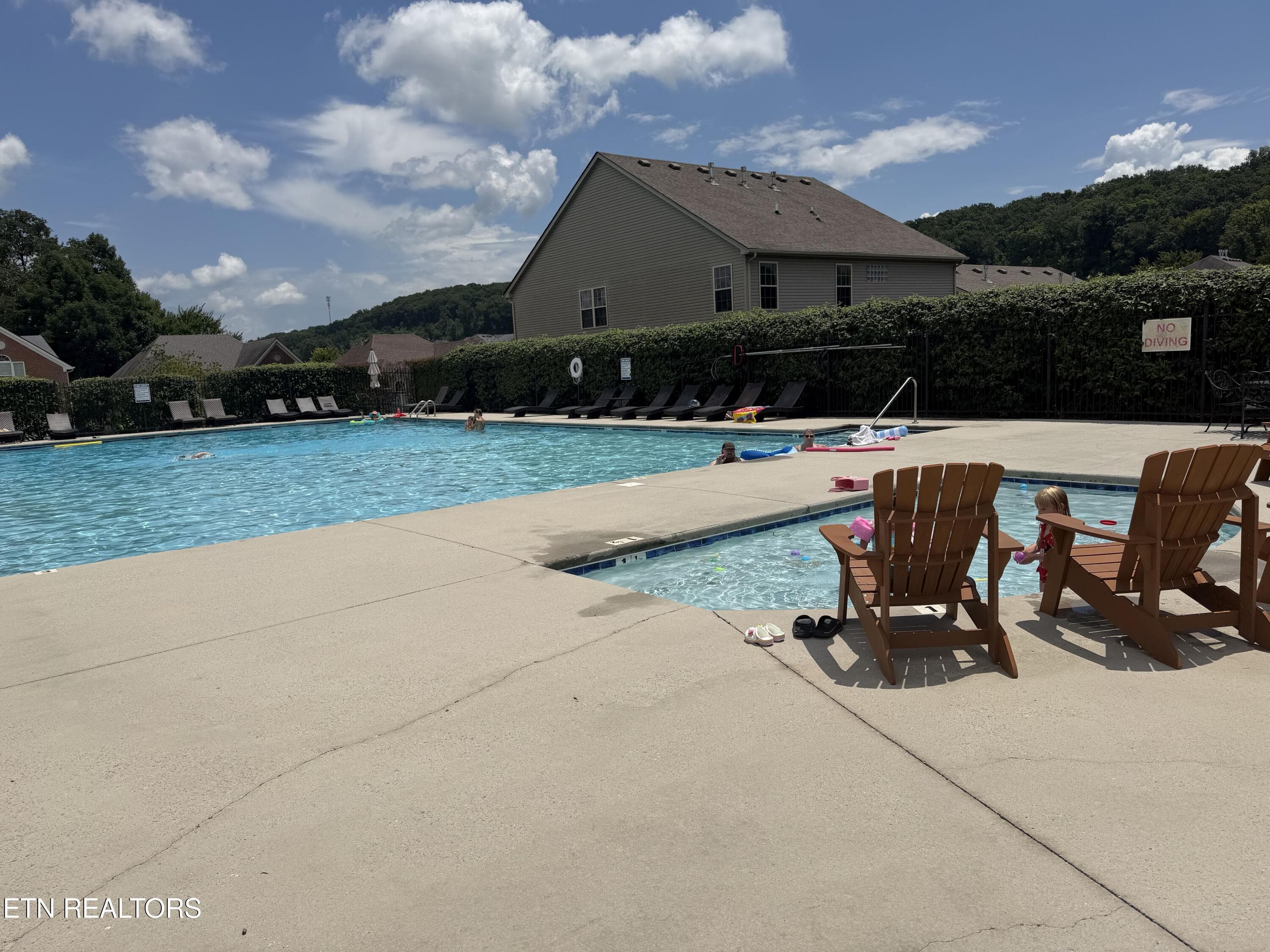 2 Pools - 1731 Sawgrass Rd, Knoxville, TN 37922