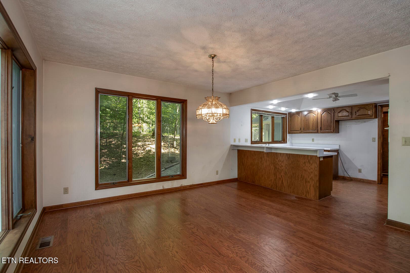 14_BluebirdCoveLane_1560_Dining03 - 1560 Bluebird Cove Lane, Sevierville, TN 37862