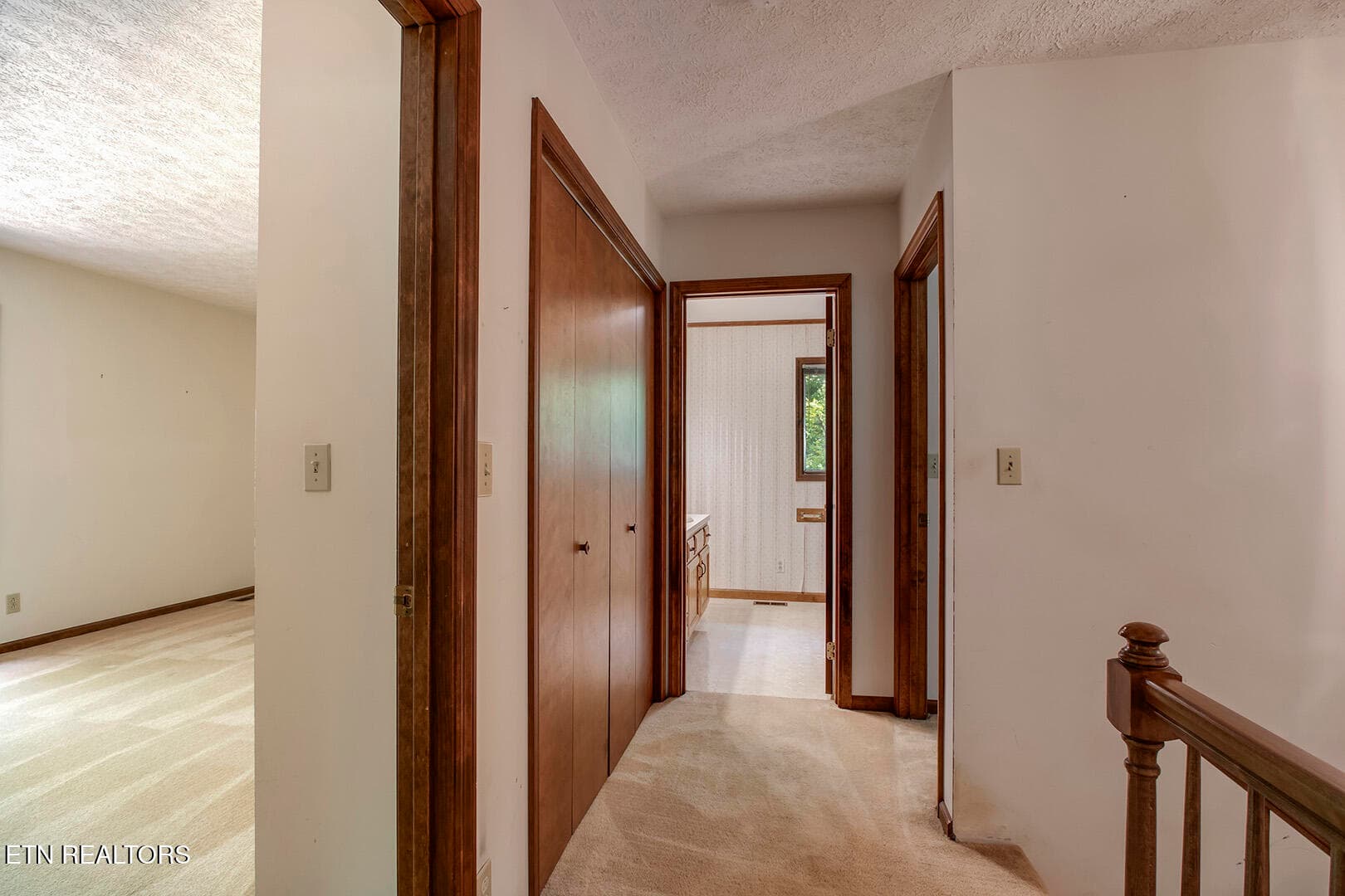 35_BluebirdCoveLane_1560_UpperHall02 - 1560 Bluebird Cove Lane, Sevierville, TN 37862