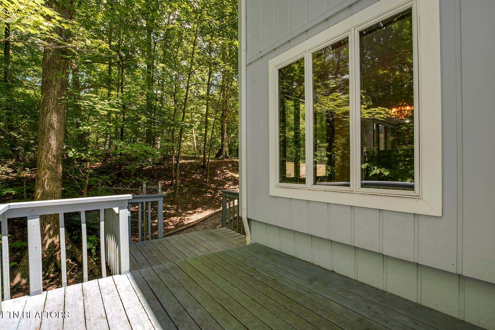 50_BluebirdCoveLane_1560_MiddleDeck - 1560 Bluebird Cove Lane, Sevierville, TN 37862