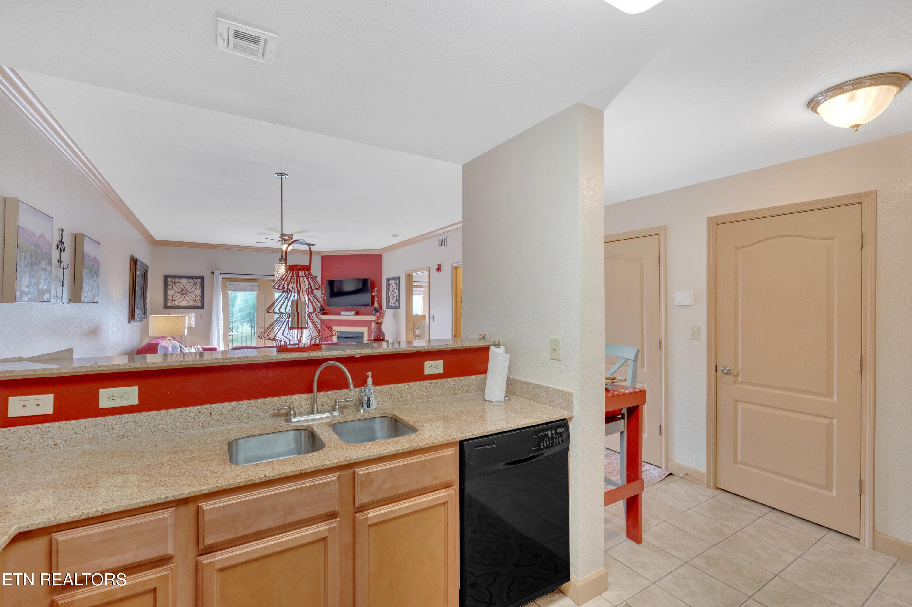 8-print-JH 20250104-022 - 124 Plaza Drive UNIT 3203, Pigeon Forge, TN 37863, Pigeon Forge