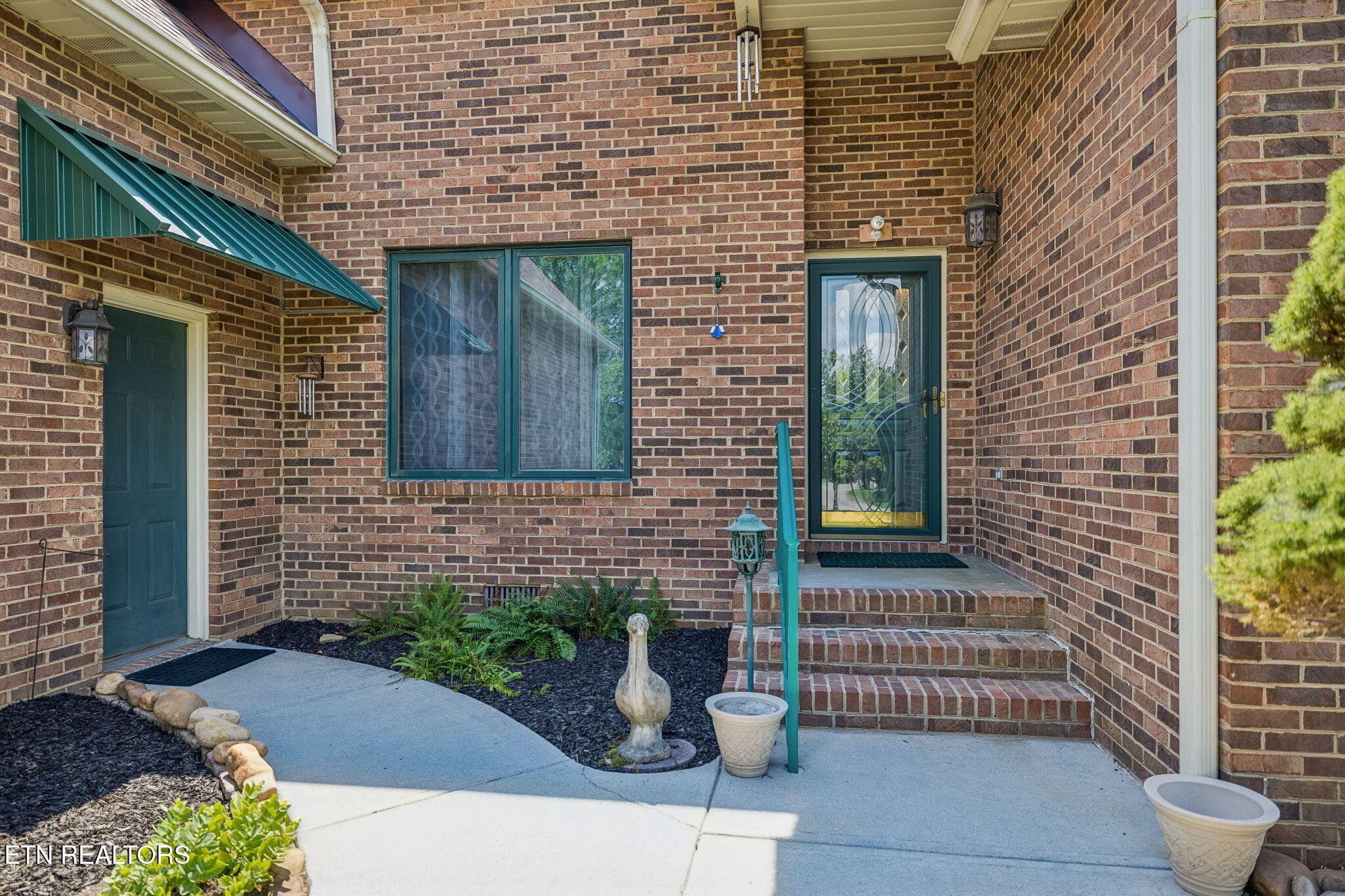 Inviting Entry - 937 Andover Blvd, Alcoa, TN 37701, Alcoa