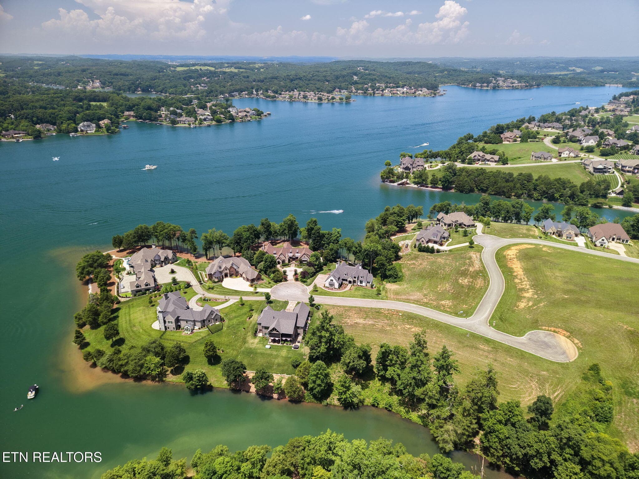 10-web-or-mls-039--FULL - 403 Careen Court, Lenoir City, TN 37772, Lenoir City