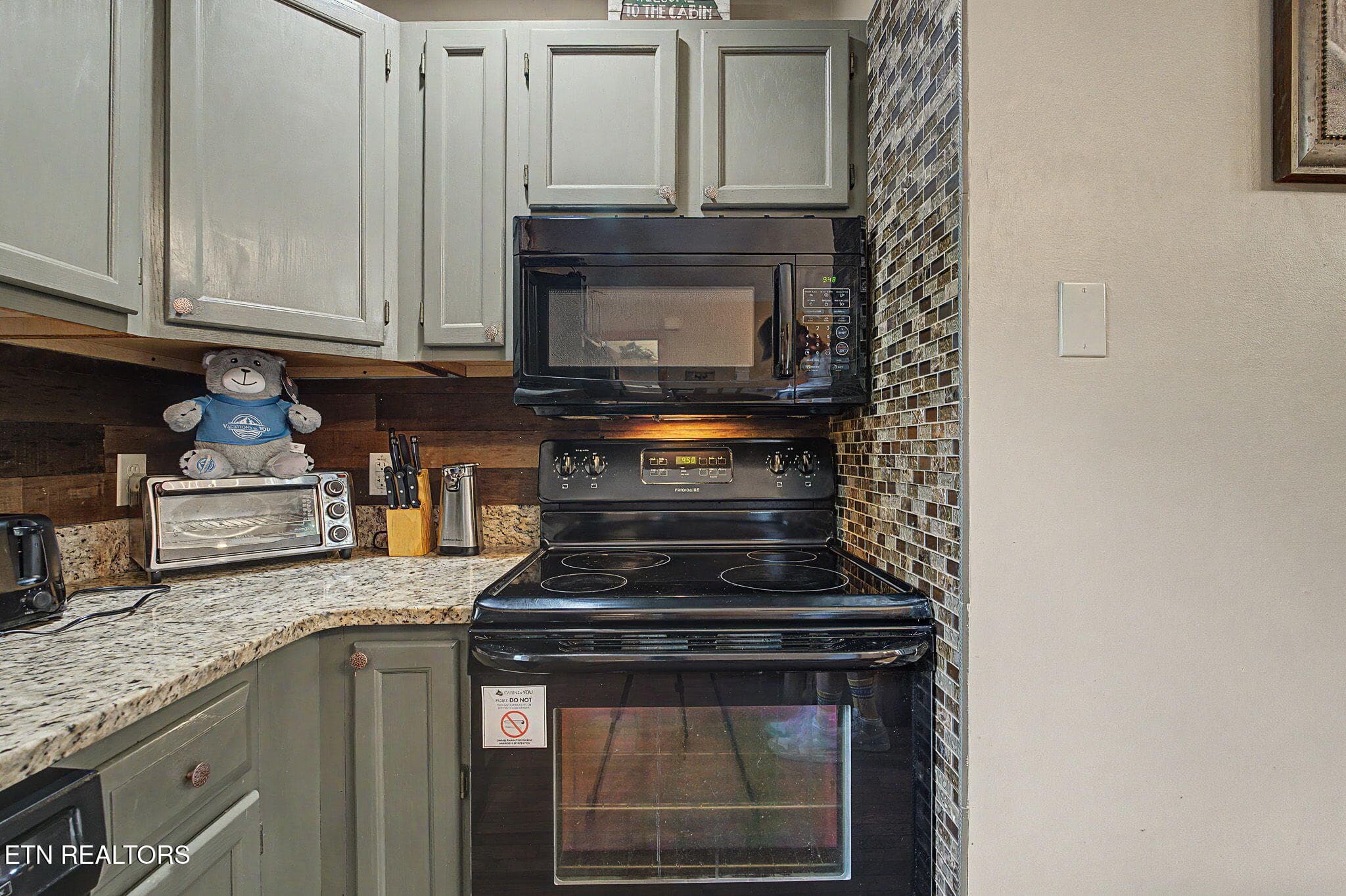 9-web-or-mls-2805-alexander-pl - 2805 Alexander Place, Pigeon Forge, TN 37863, Pigeon Forge