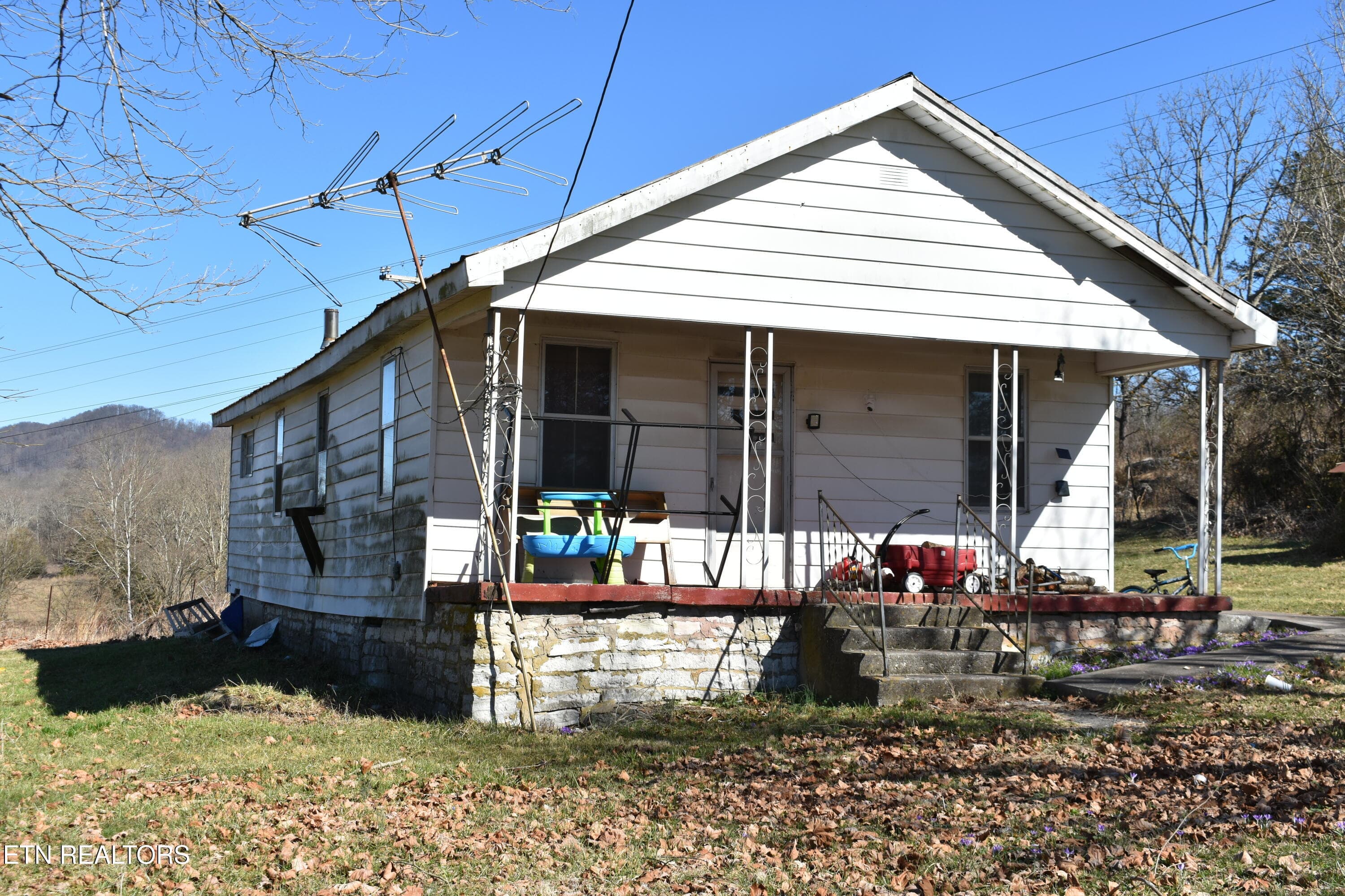 DSC_0369 - 2645 Cedar Fork Rd, Tazewell, TN 37879