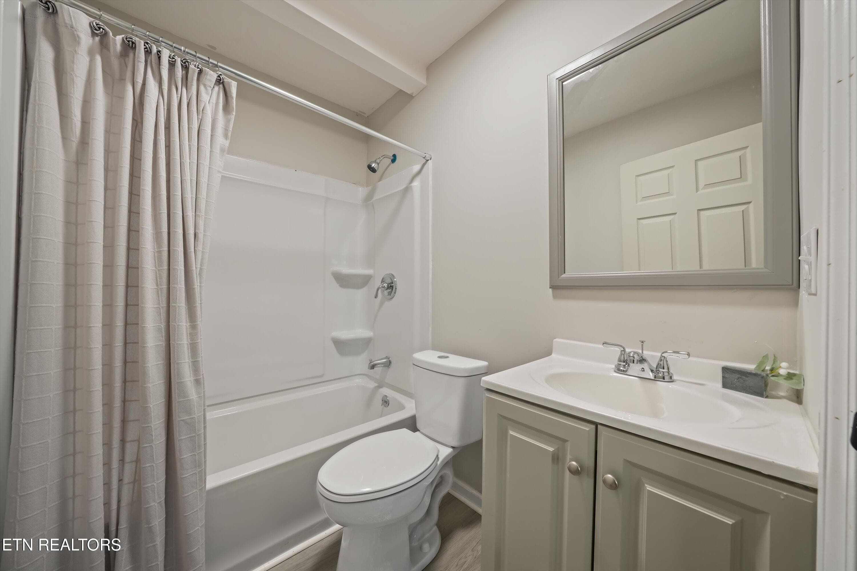 31-285 Vanover Ln38 - 285 Vanover Lane, Jacksboro, TN 37757, Jacksboro