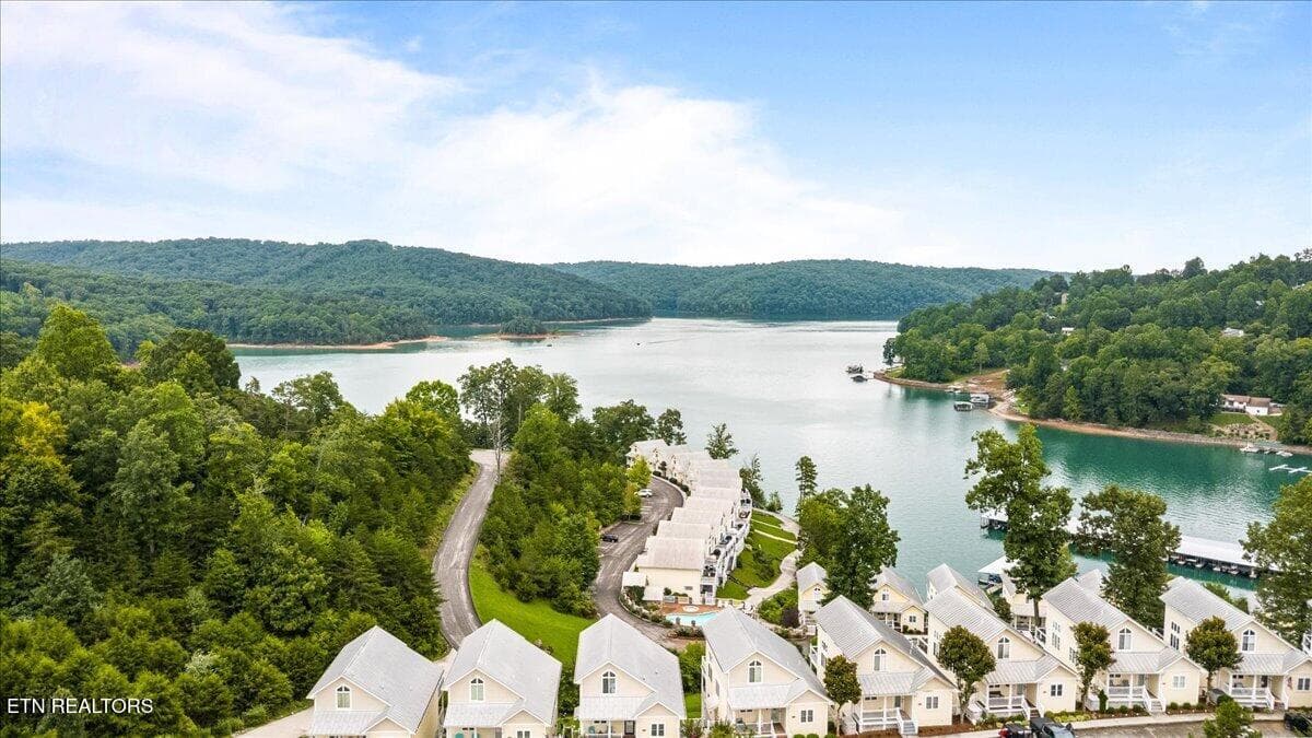 03-114 E Hbr Vw Ln - 114 E Harbor View Lane, LaFollette, TN 37766