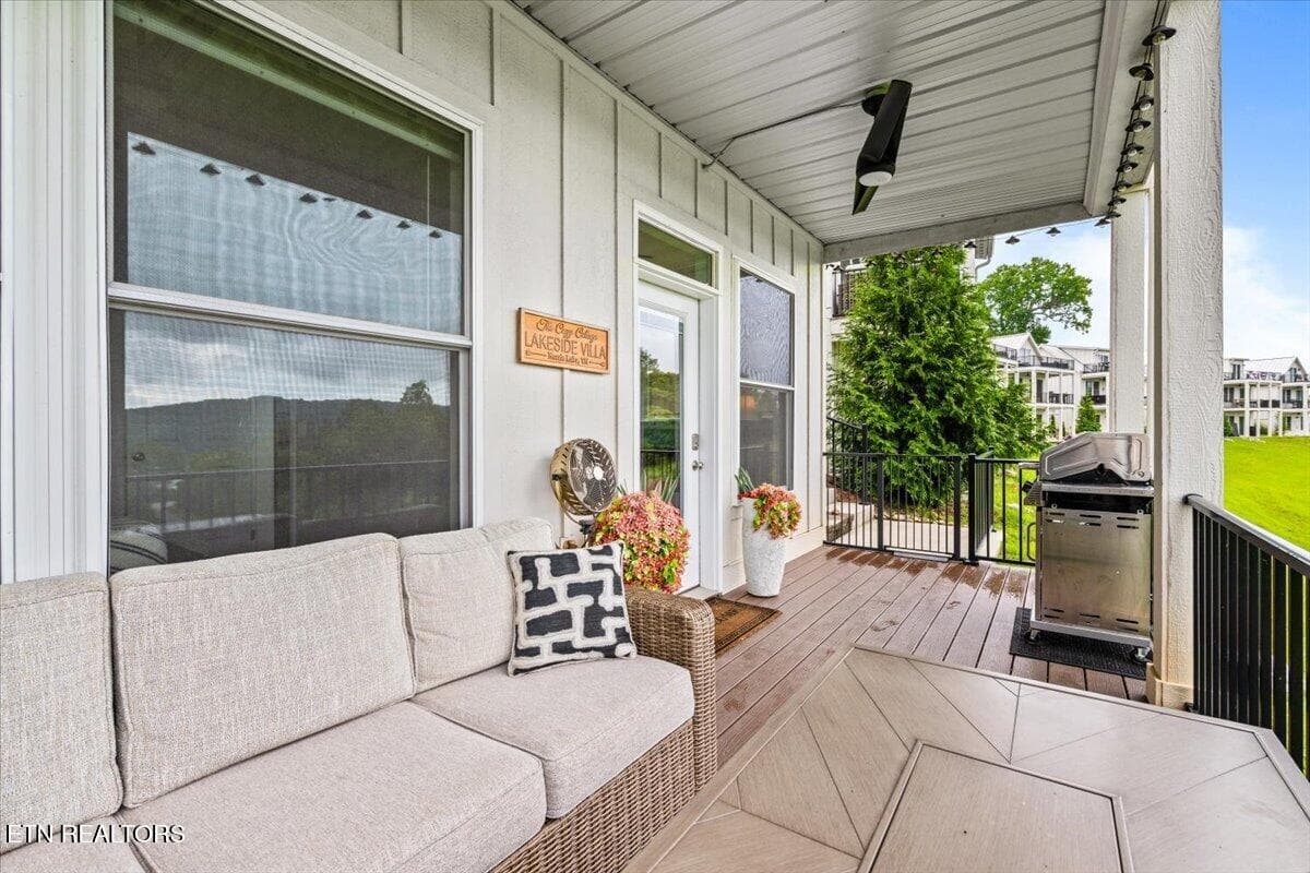 23-114 E Hbr Vw Ln - 114 E Harbor View Lane, LaFollette, TN 37766