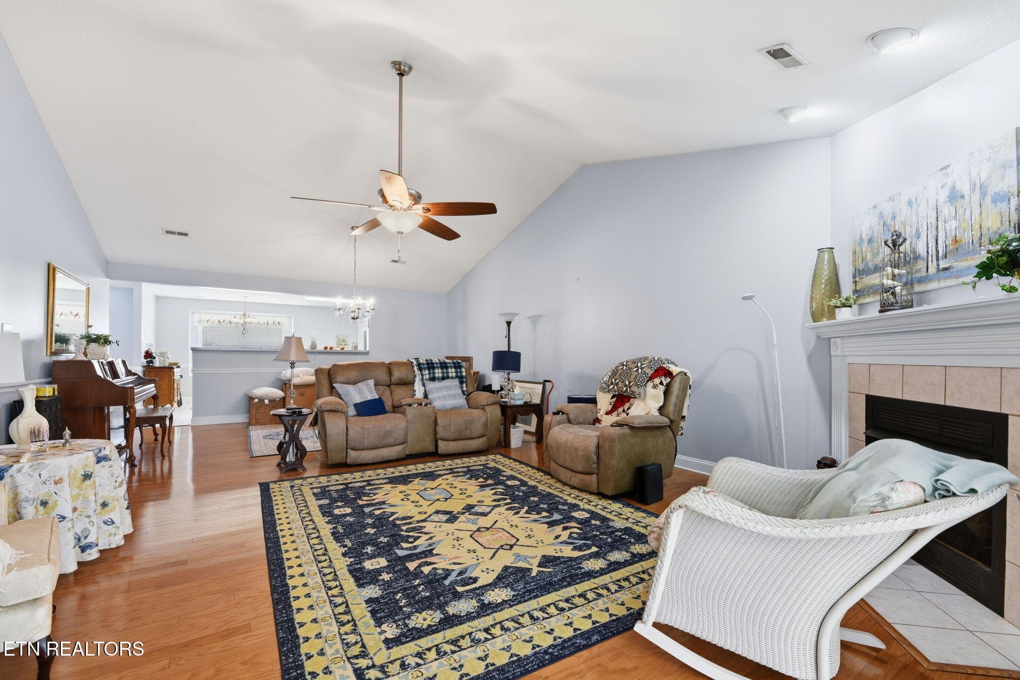 13-web-or-mls-Gzb1127 (23) - 1127 Gazebo Way, Powell, TN 37849