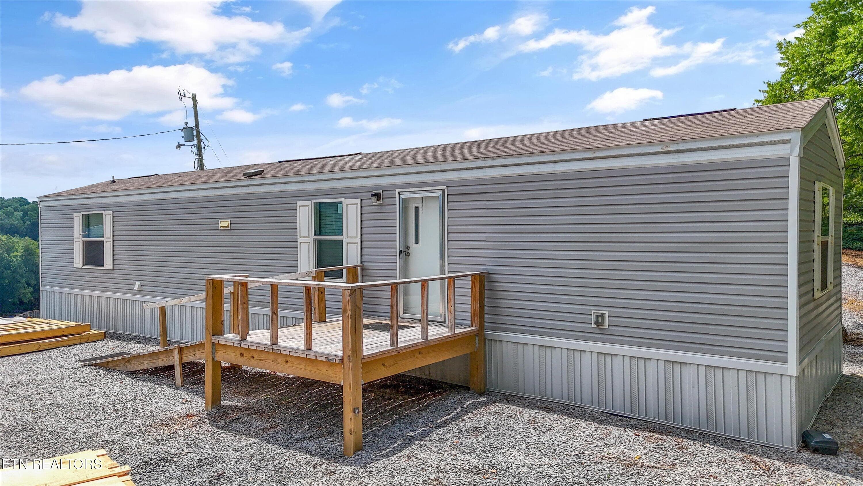 Office - 2522 Grey Ridge Rd, Maryville, TN 37801
