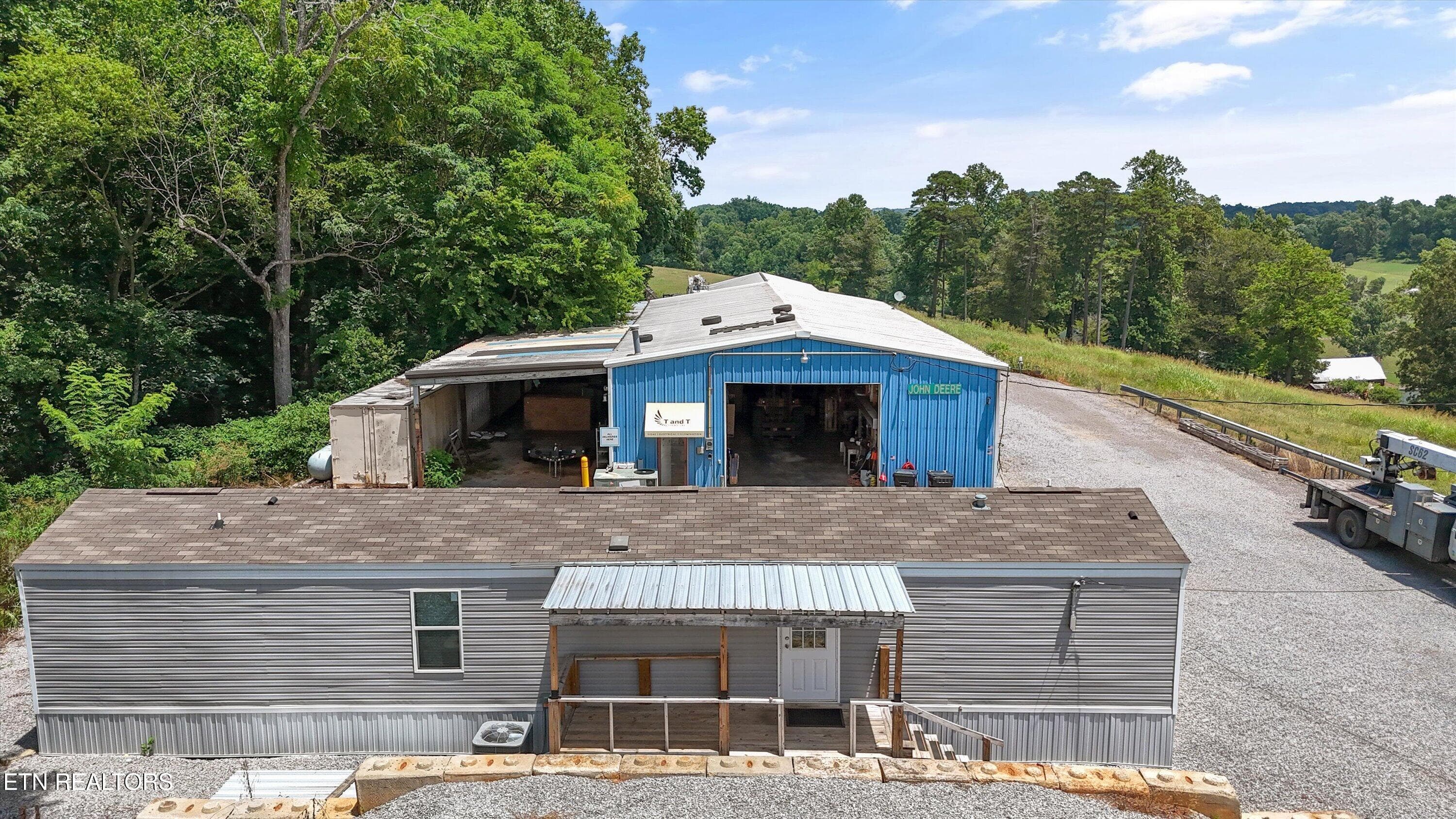 Office - 2522 Grey Ridge Rd, Maryville, TN 37801