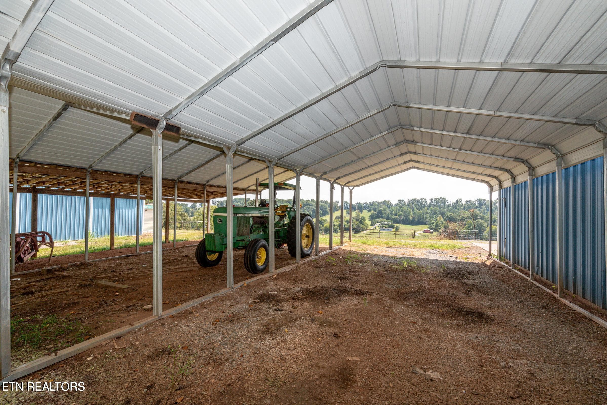 Carports - 2522 Grey Ridge Rd, Maryville, TN 37801