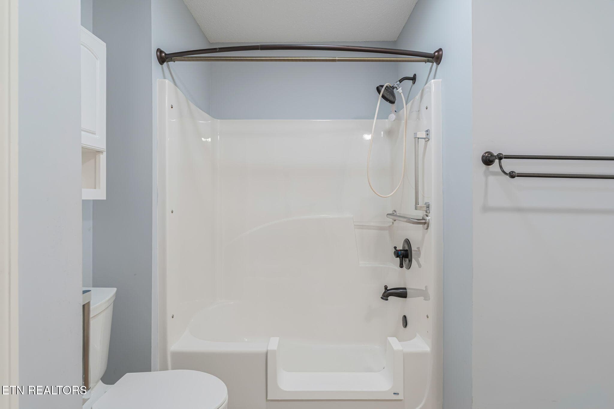 Master Shower - 715 Cedar Lane 102, Knoxville, TN 37912