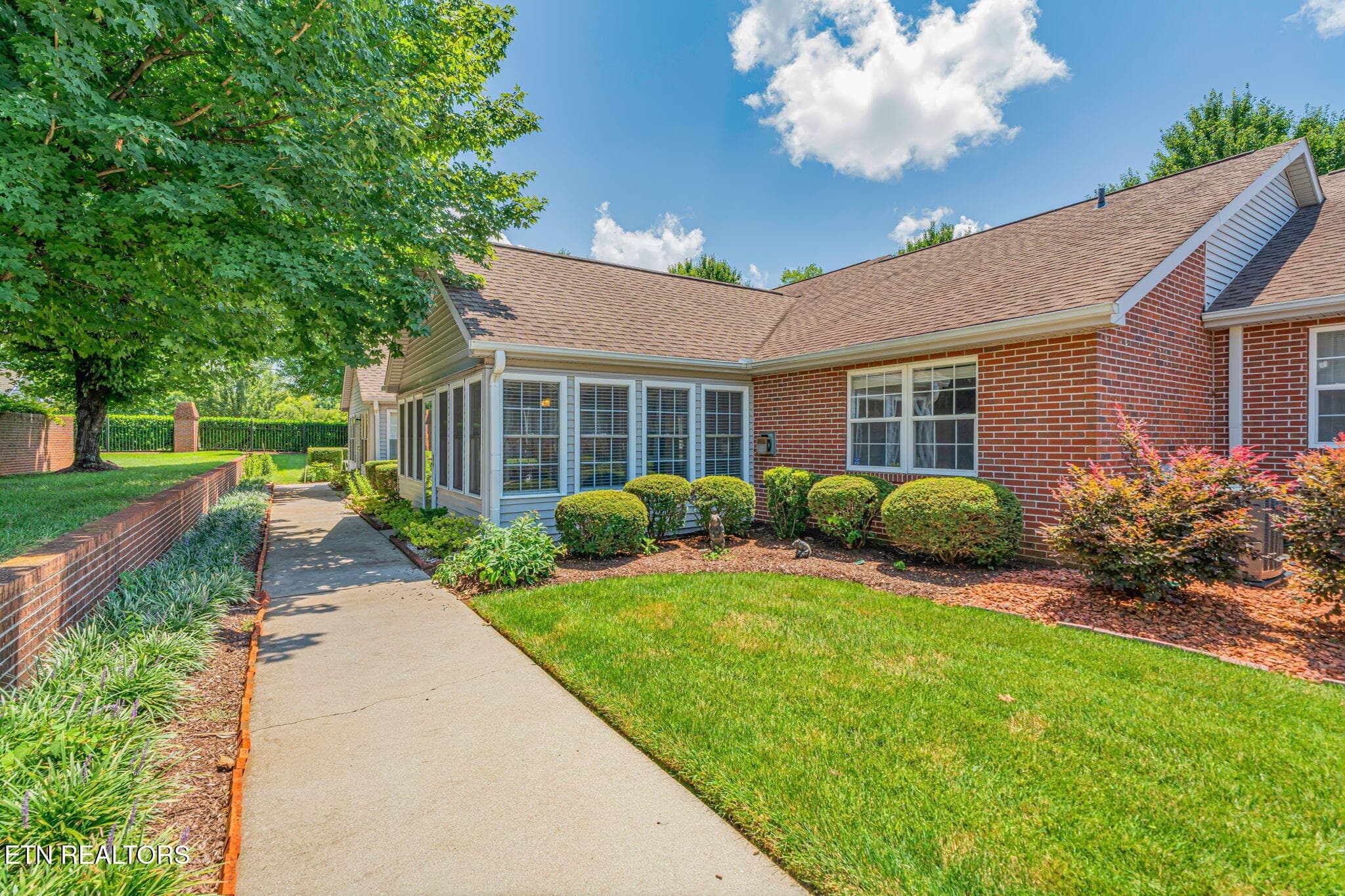 Climate-Controlled Sunroom - 715 Cedar Lane 102, Knoxville, TN 37912