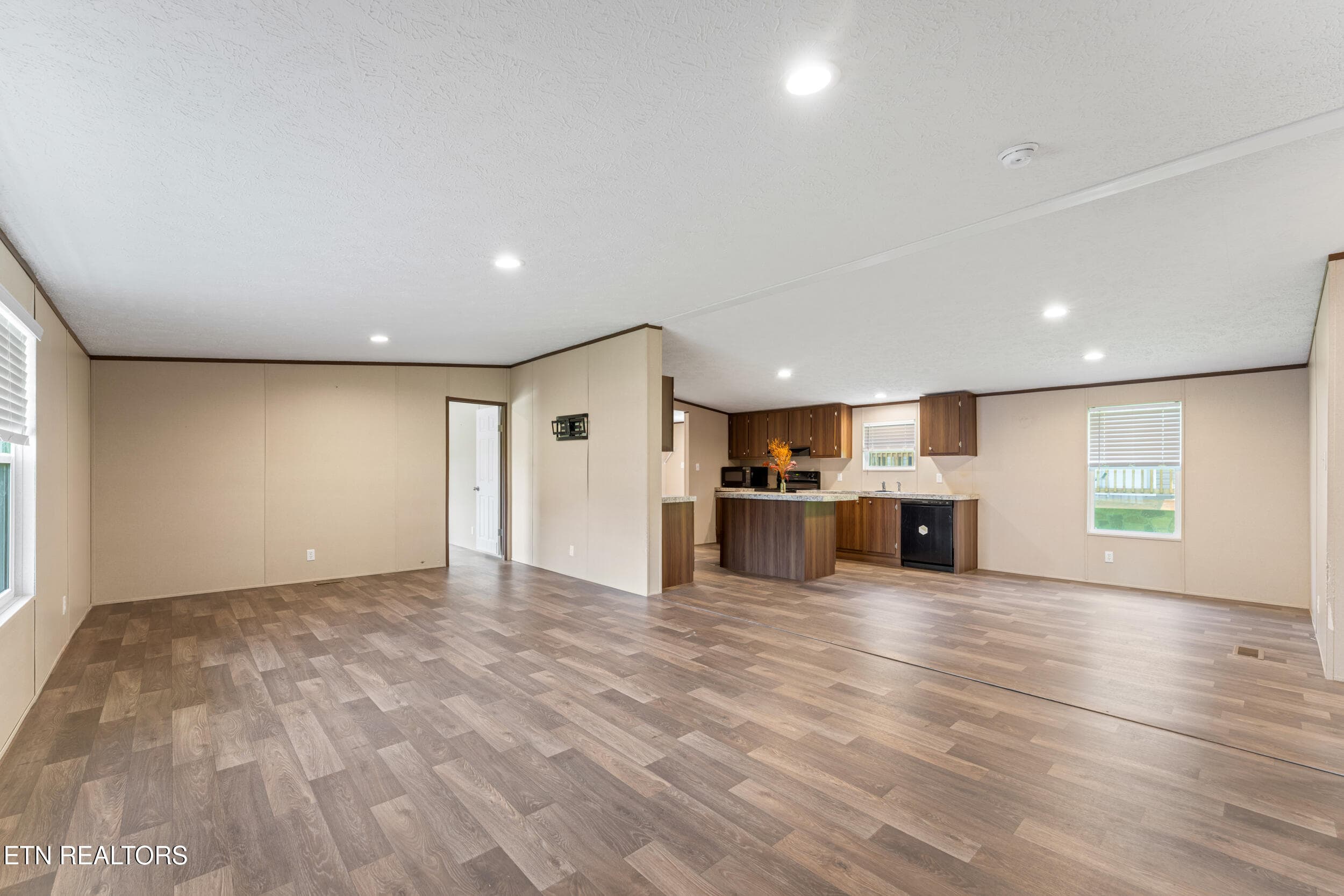 1931 massachusetts ave-6 - 1931 Massachusetts Ave, Knoxville, TN 37921, Knoxville