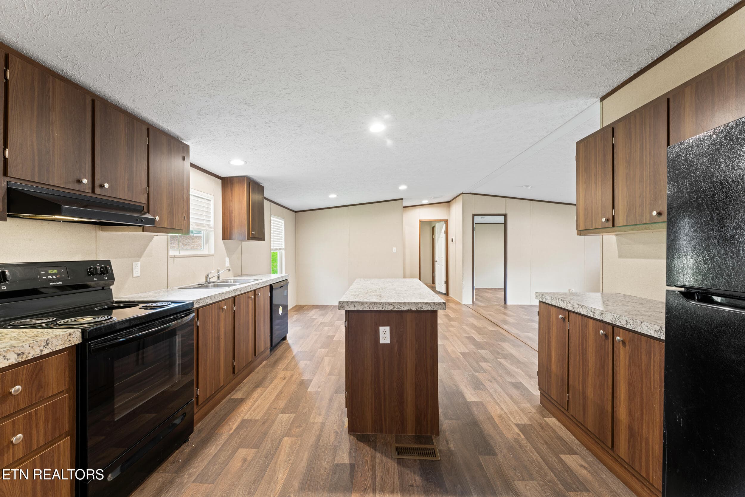 1931 massachusetts ave-14 - 1931 Massachusetts Ave, Knoxville, TN 37921, Knoxville