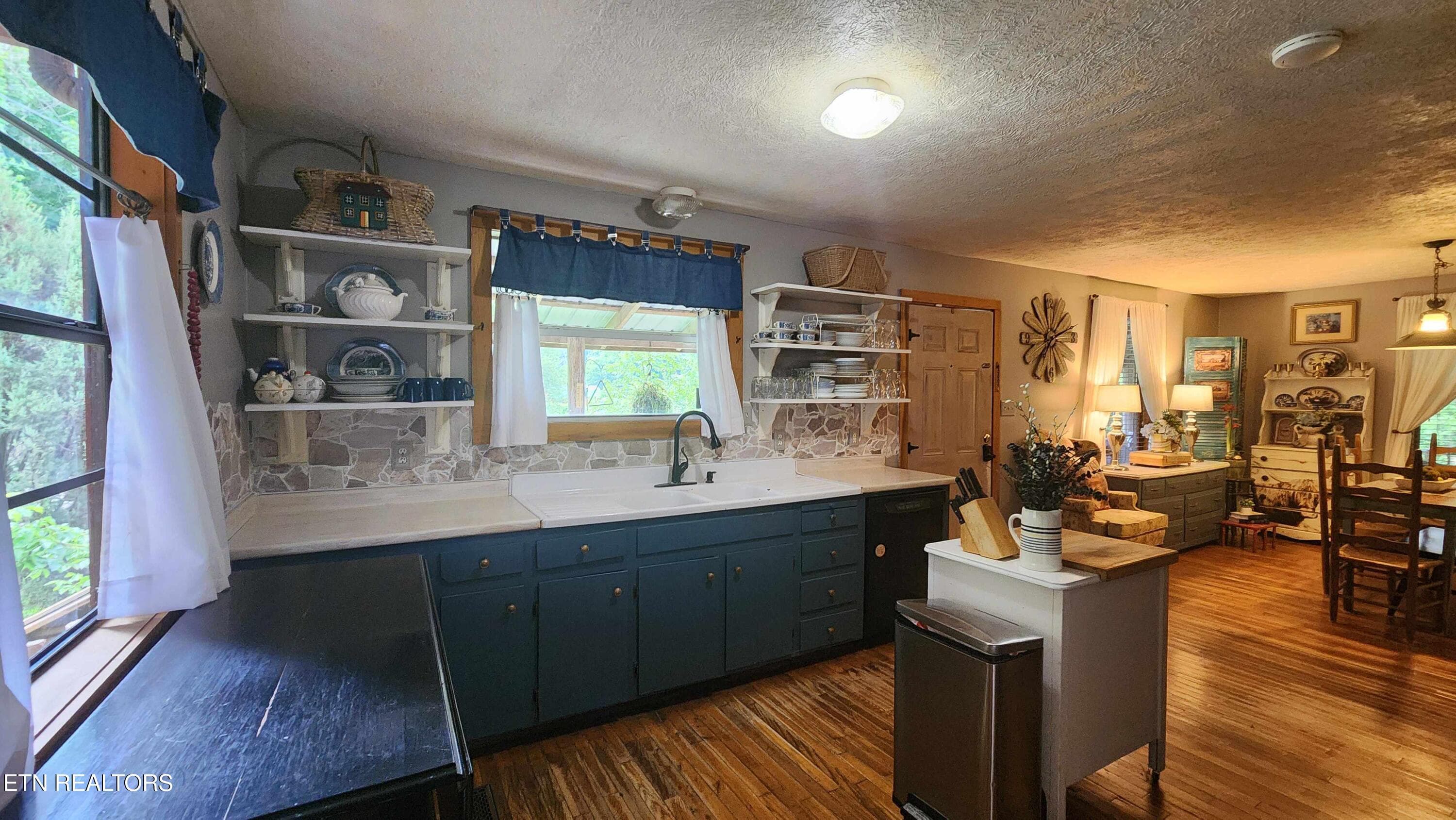 305 christain community rd -- Kitchen 4 - 340 Christian Community Rd, Livingston, TN 38570