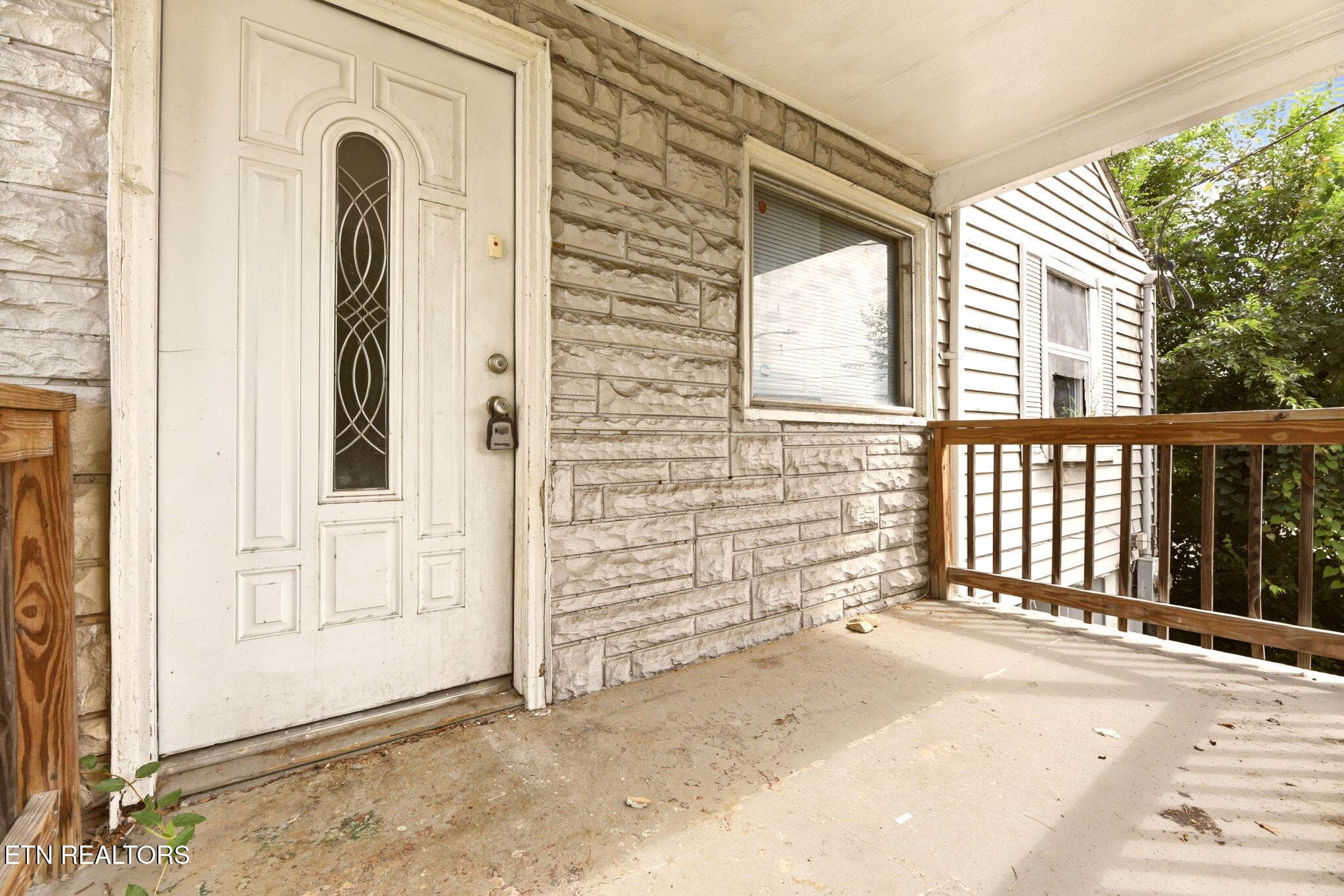 3-web-or-mls-Brown 2541 (21) - 2541 Brown Ave, Knoxville, TN 37917, Knoxville
