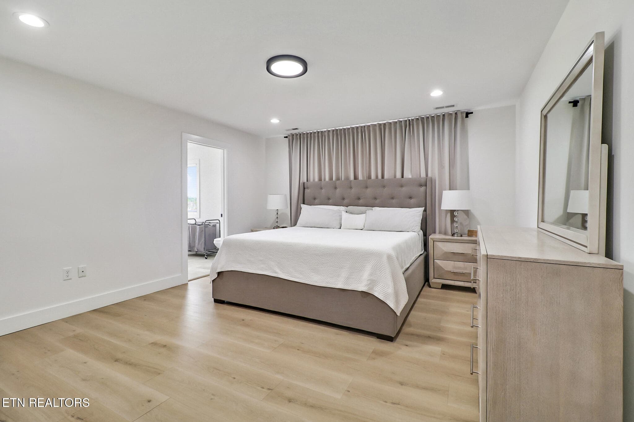 Master Bedroom - 322 Randolph Rd, Crossville, TN 38571