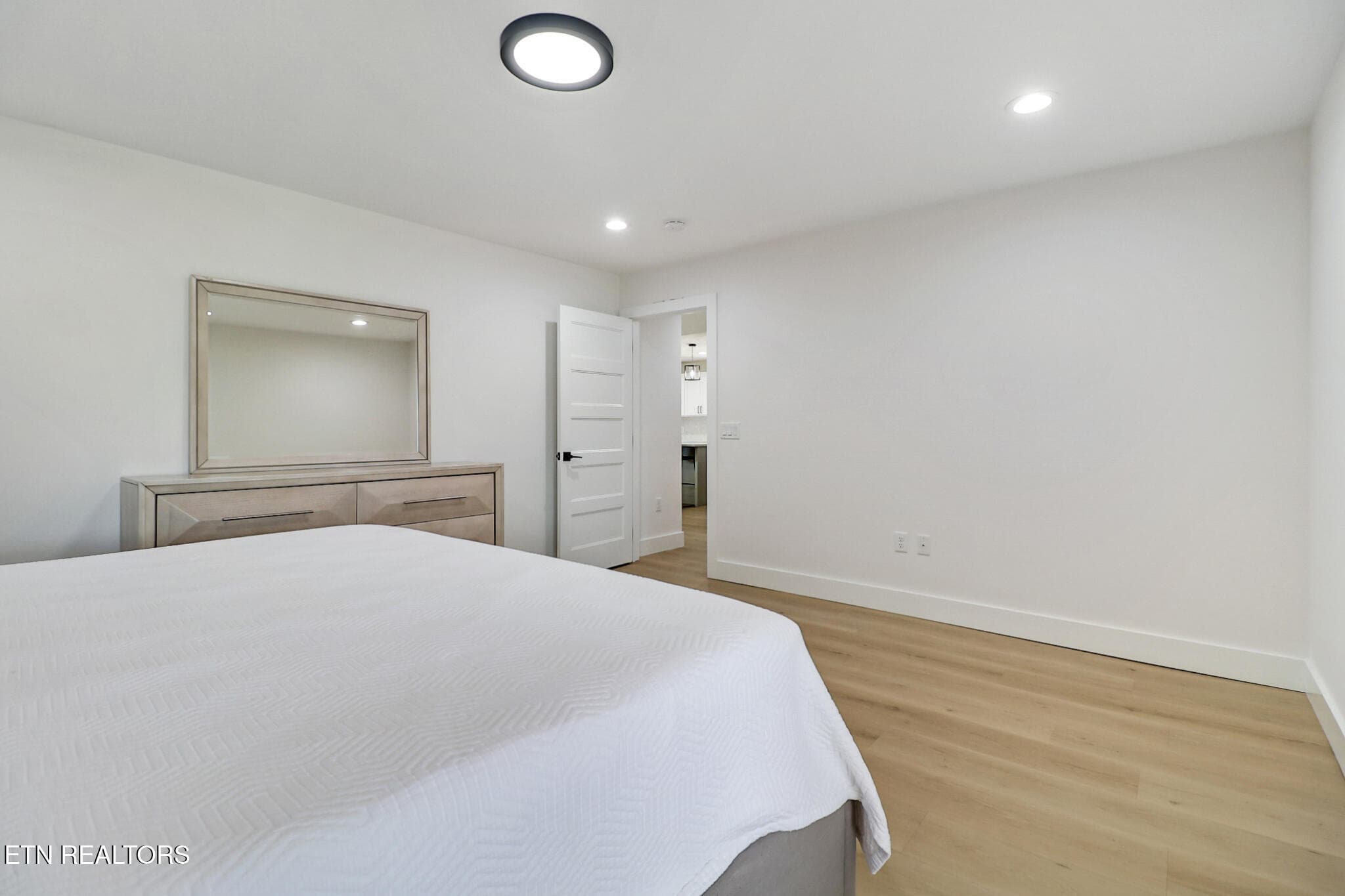 Master Bedroom - 322 Randolph Rd, Crossville, TN 38571