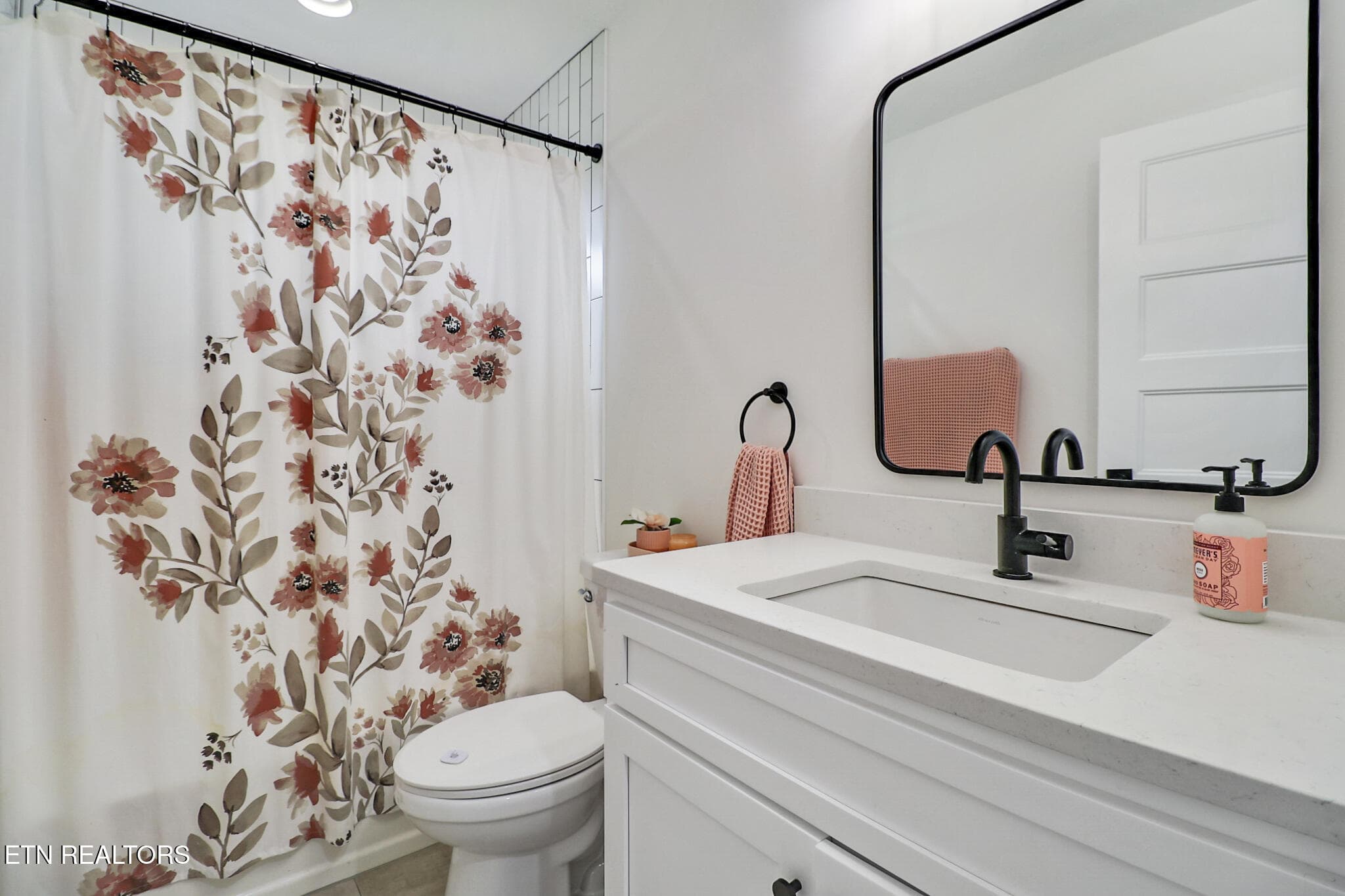 Bathroom - 322 Randolph Rd, Crossville, TN 38571