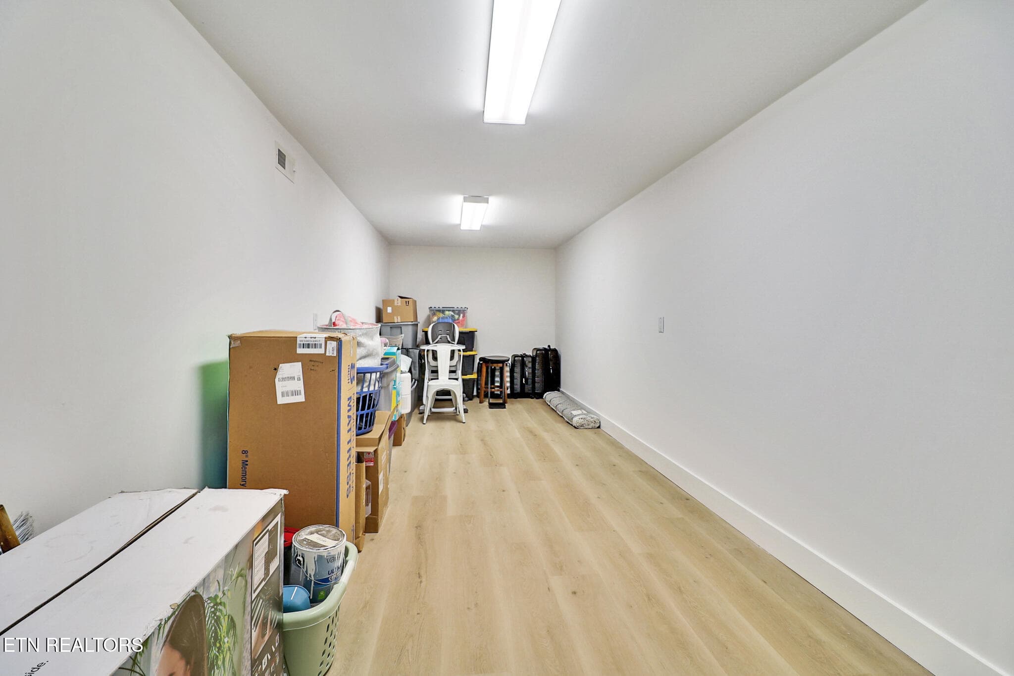 Storage - 322 Randolph Rd, Crossville, TN 38571