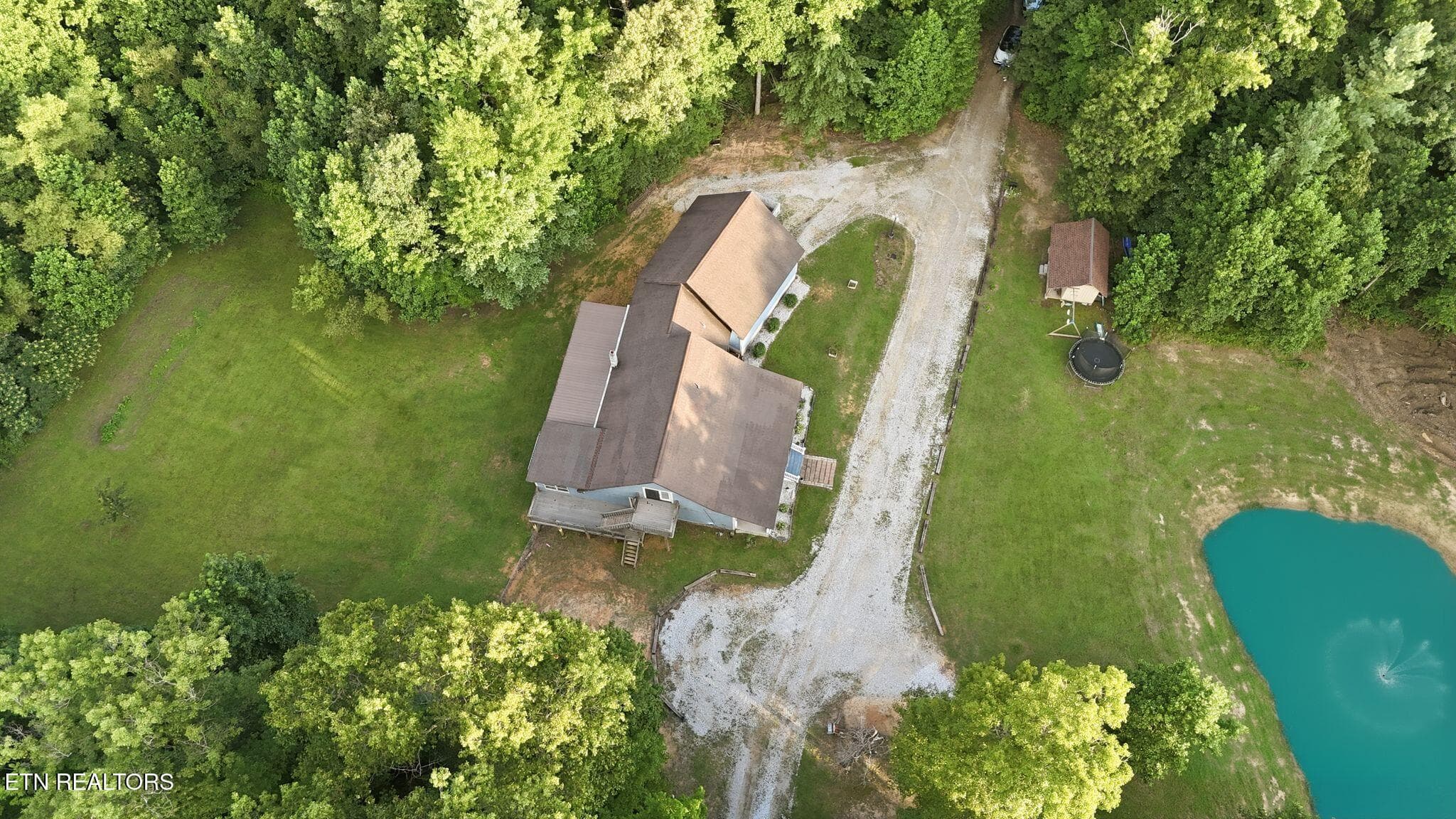017_DJI_20260721081447_0370_D - 320 Wild Turkey Tr, Oneida, TN 37841