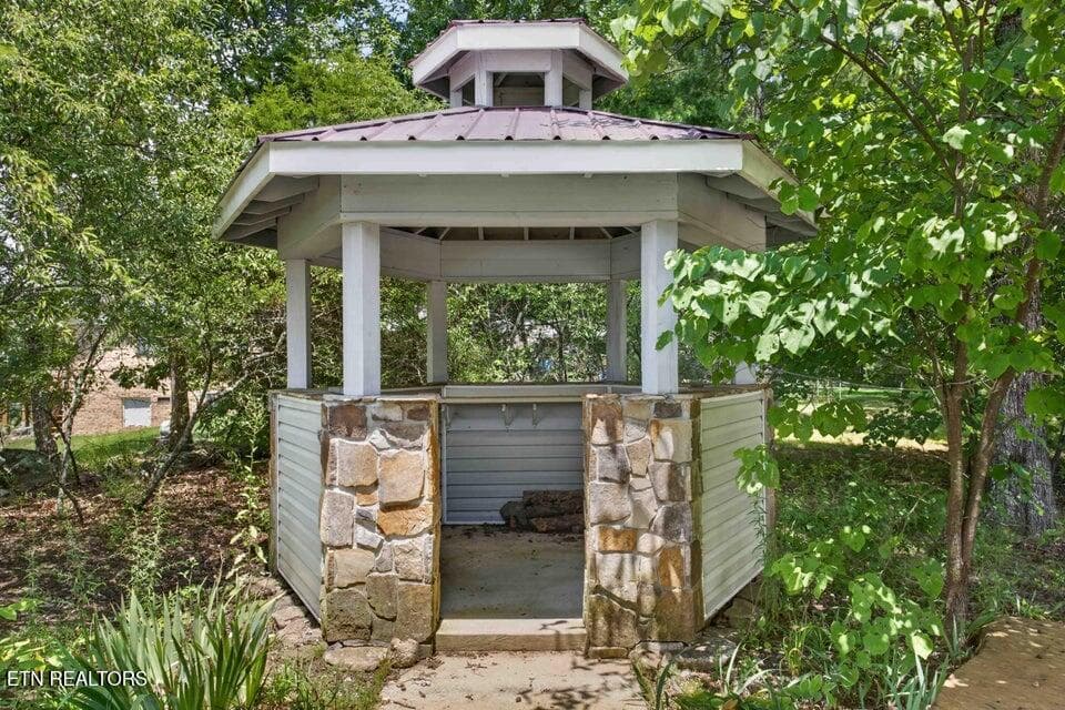 10 - 1981 Porch Rock Rd, Pikeville, TN 37367