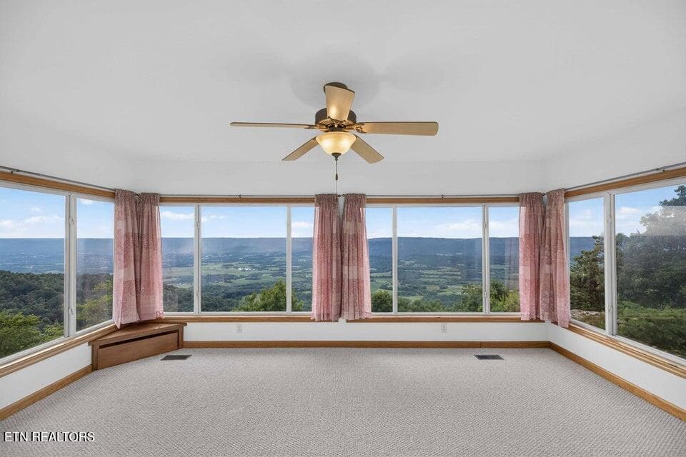 47 - 1981 Porch Rock Rd, Pikeville, TN 37367
