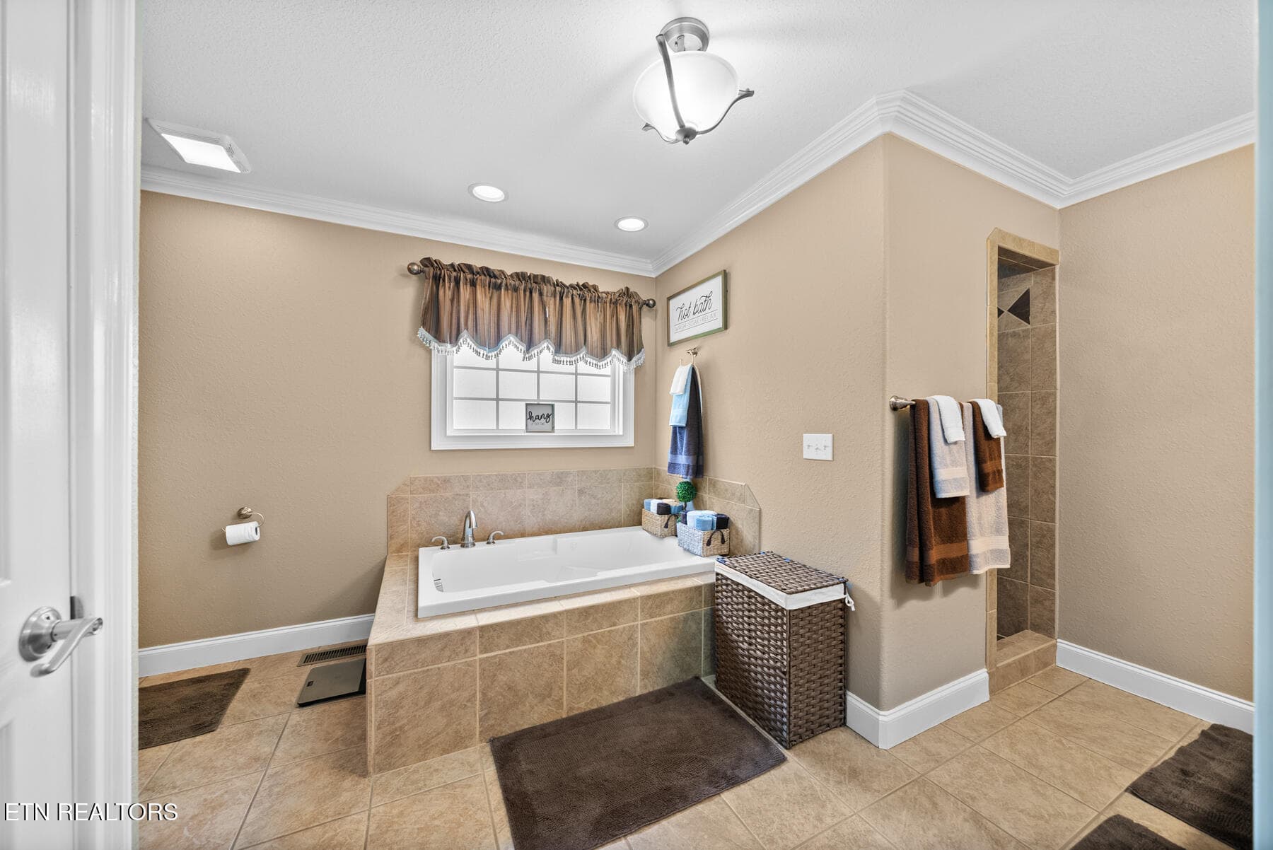 DSC03022 - 5171 Wilder 4ac Rd, Grimsley, TN 38565