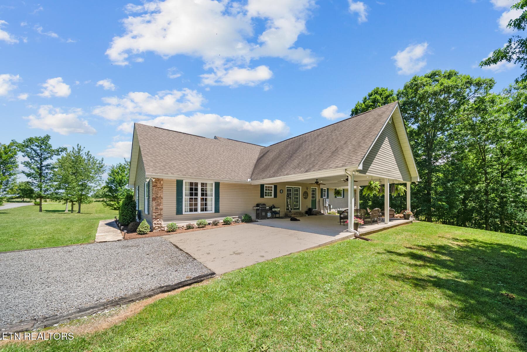 DSC03120 - 5171 Wilder 4ac Rd, Grimsley, TN 38565