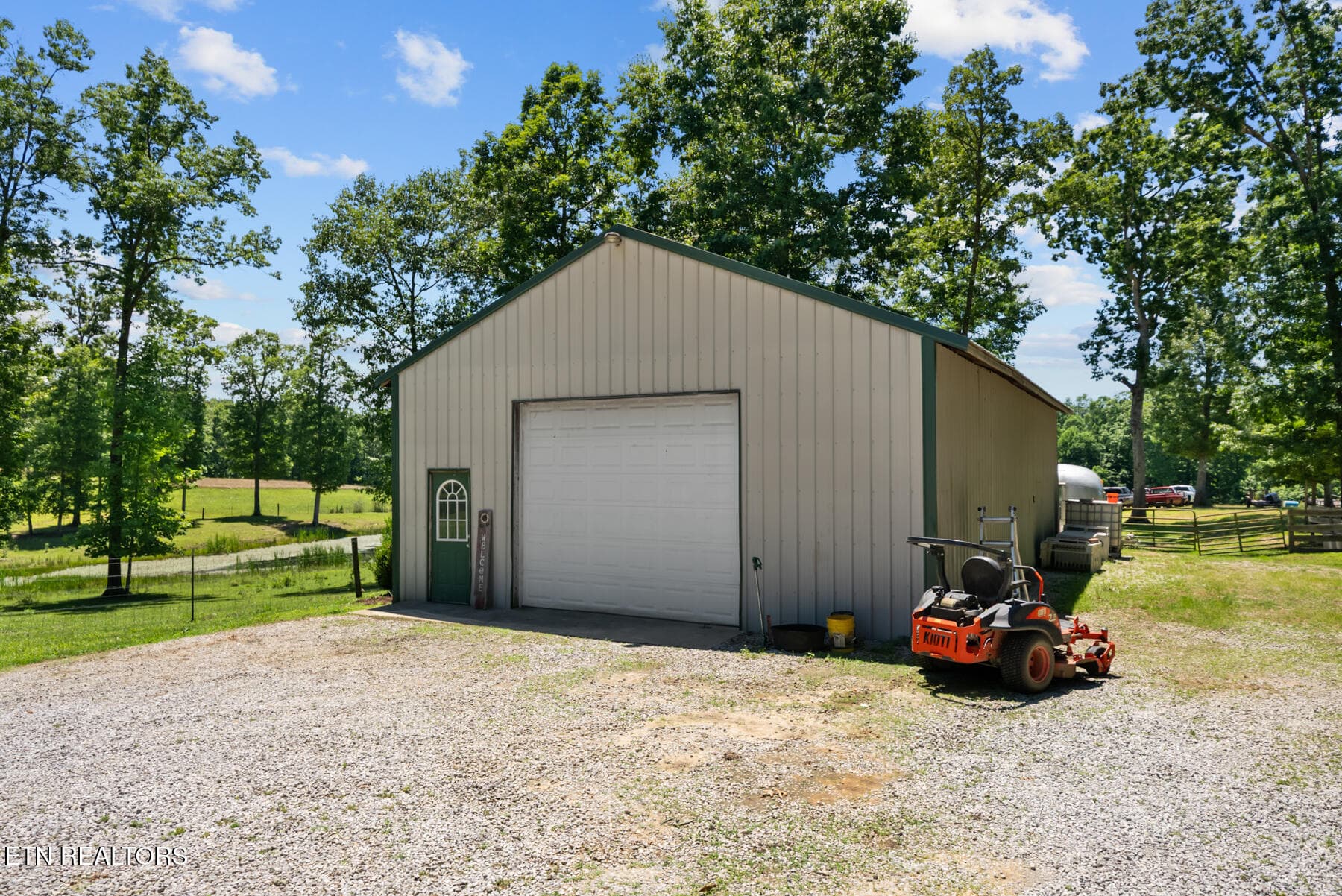 DSC03122 - 5171 Wilder 4ac Rd, Grimsley, TN 38565