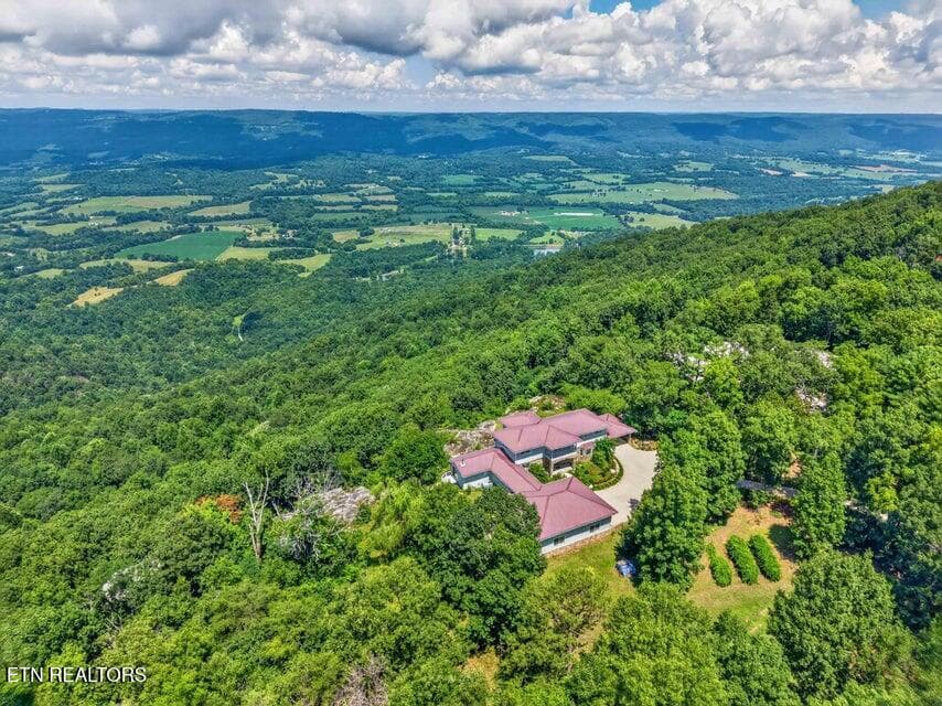 64 - 1981 Porch Rock Rd, Pikeville, TN 37367