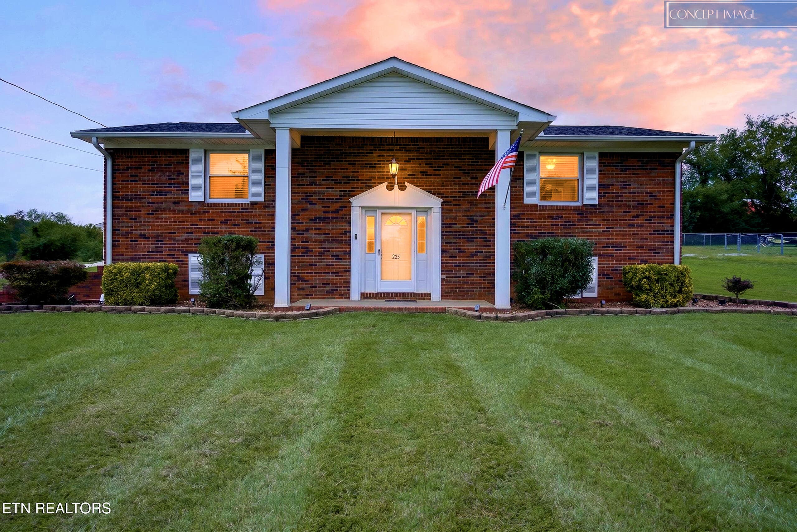 DSC01670#twilight - 225 West Gate Drive, Baxter, TN 38544, Baxter