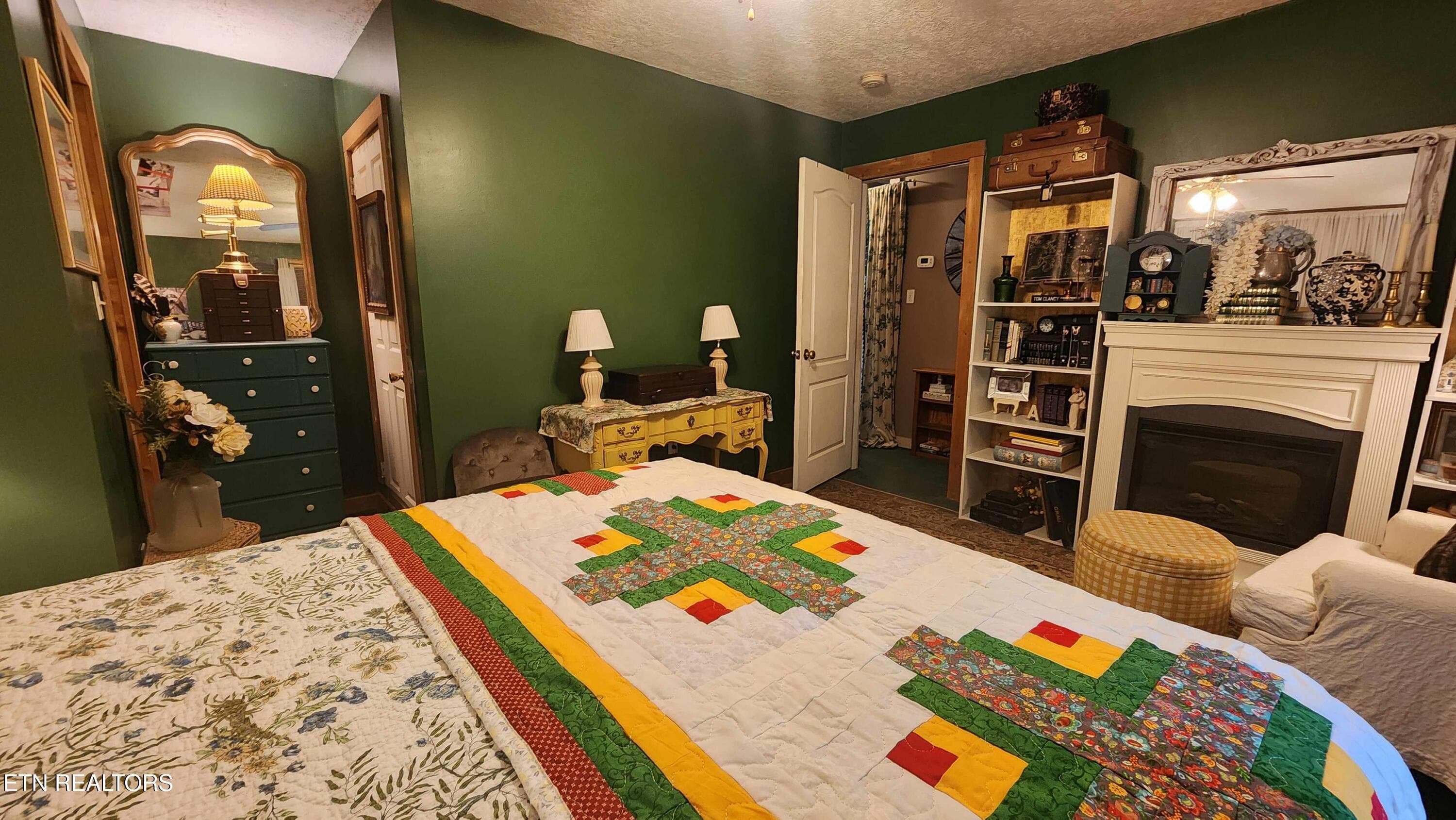 305 christain community rd -- Bedroom 2a - 340 Christian Community Rd, Livingston, TN 38570