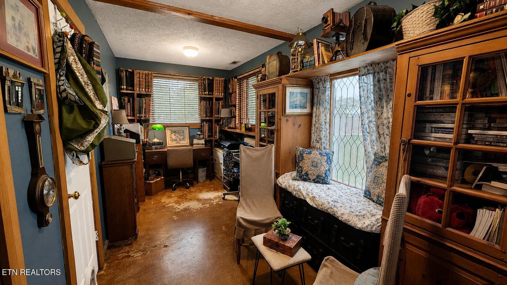 305 christain community rd -- Office 2 - 340 Christian Community Rd, Livingston, TN 38570