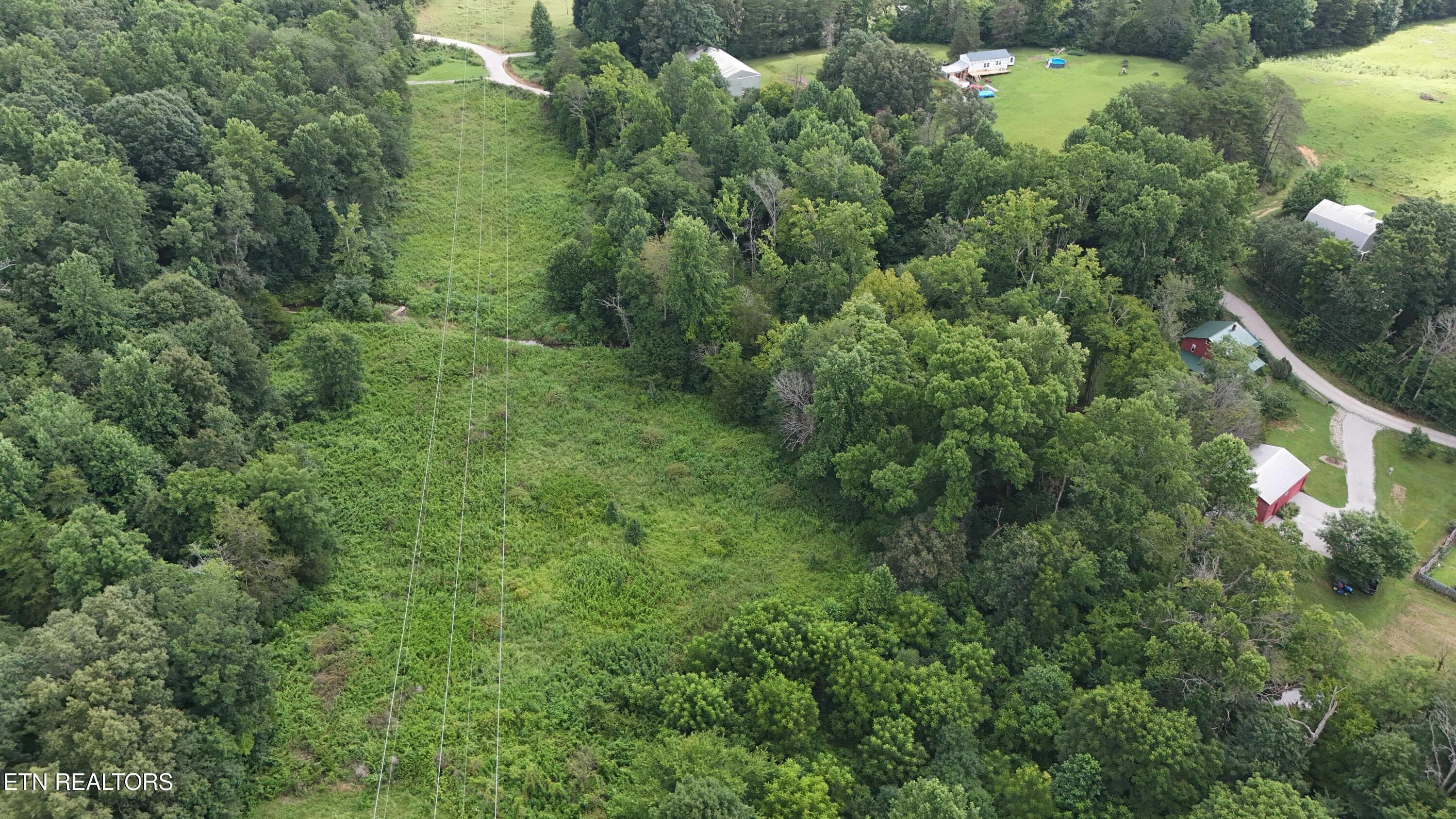 305 christain community rd -- Field 1b - 340 Christian Community Rd, Livingston, TN 38570