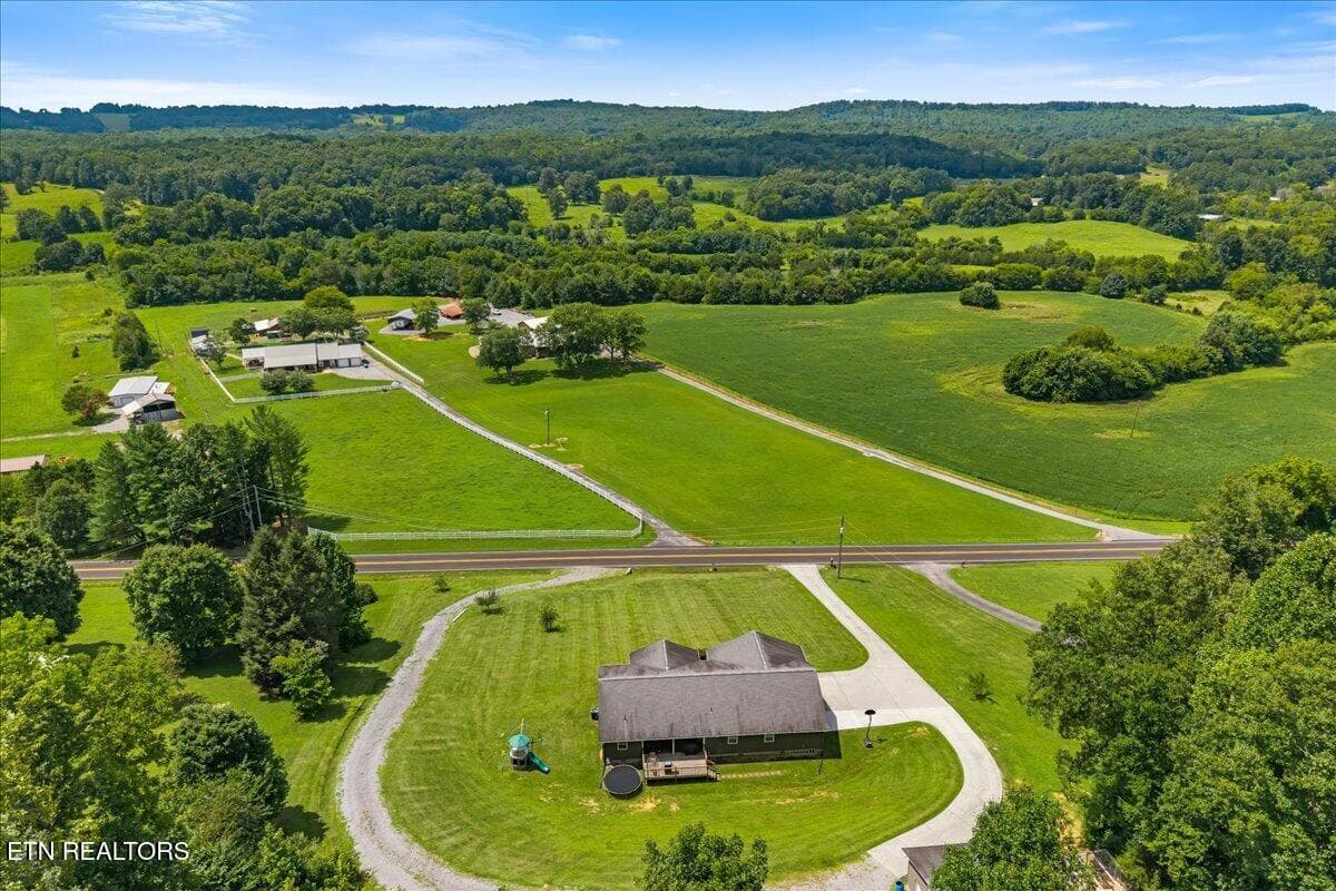 35-251 Cr 67-59 - 251 County Road 67, Riceville, TN 37370