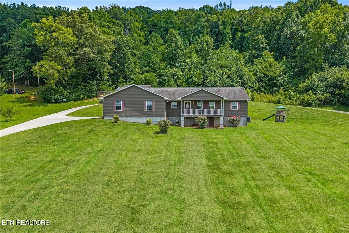 28-251 Cr 67-49 - 251 County Road 67, Riceville, TN 37370