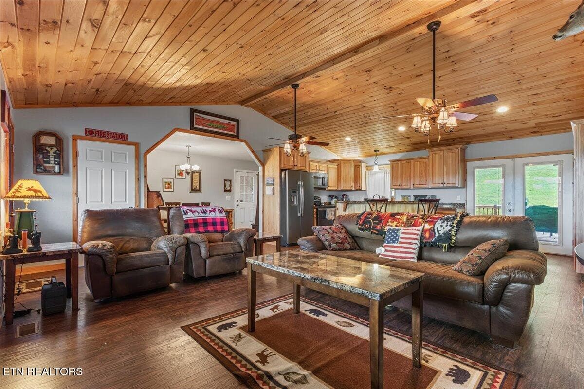 06-251 Cr 67-27 - 251 County Road 67, Riceville, TN 37370