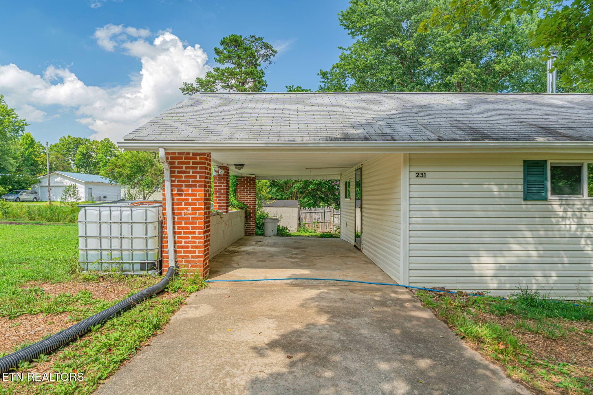 11-web-or-mls-231 Wright Road-10 - 231 Wright Rd, Oliver Springs, TN 37840, Oliver Springs
