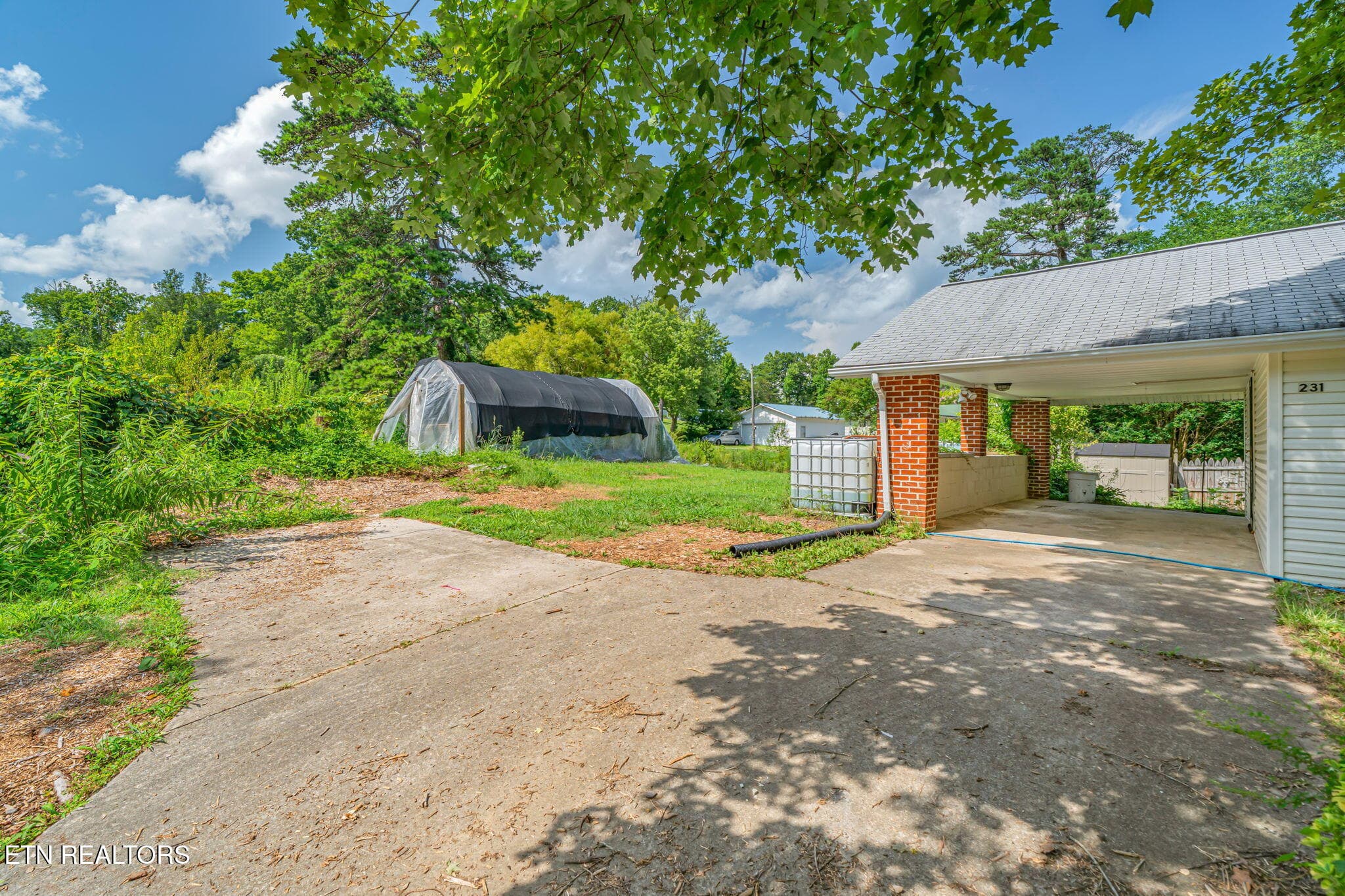 12-web-or-mls-231 Wright Road-11 - 231 Wright Rd, Oliver Springs, TN 37840, Oliver Springs