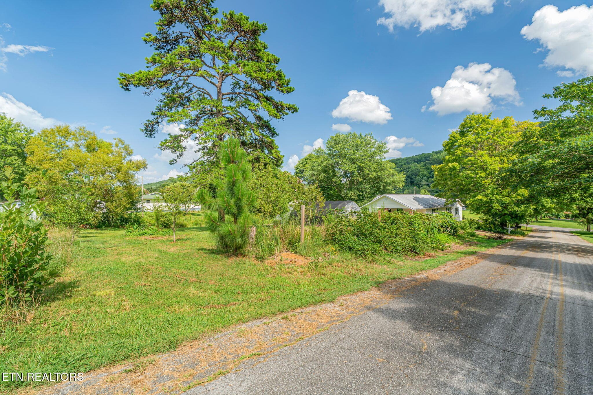 39-web-or-mls-231 Wright Road - 231 Wright Rd, Oliver Springs, TN 37840, Oliver Springs
