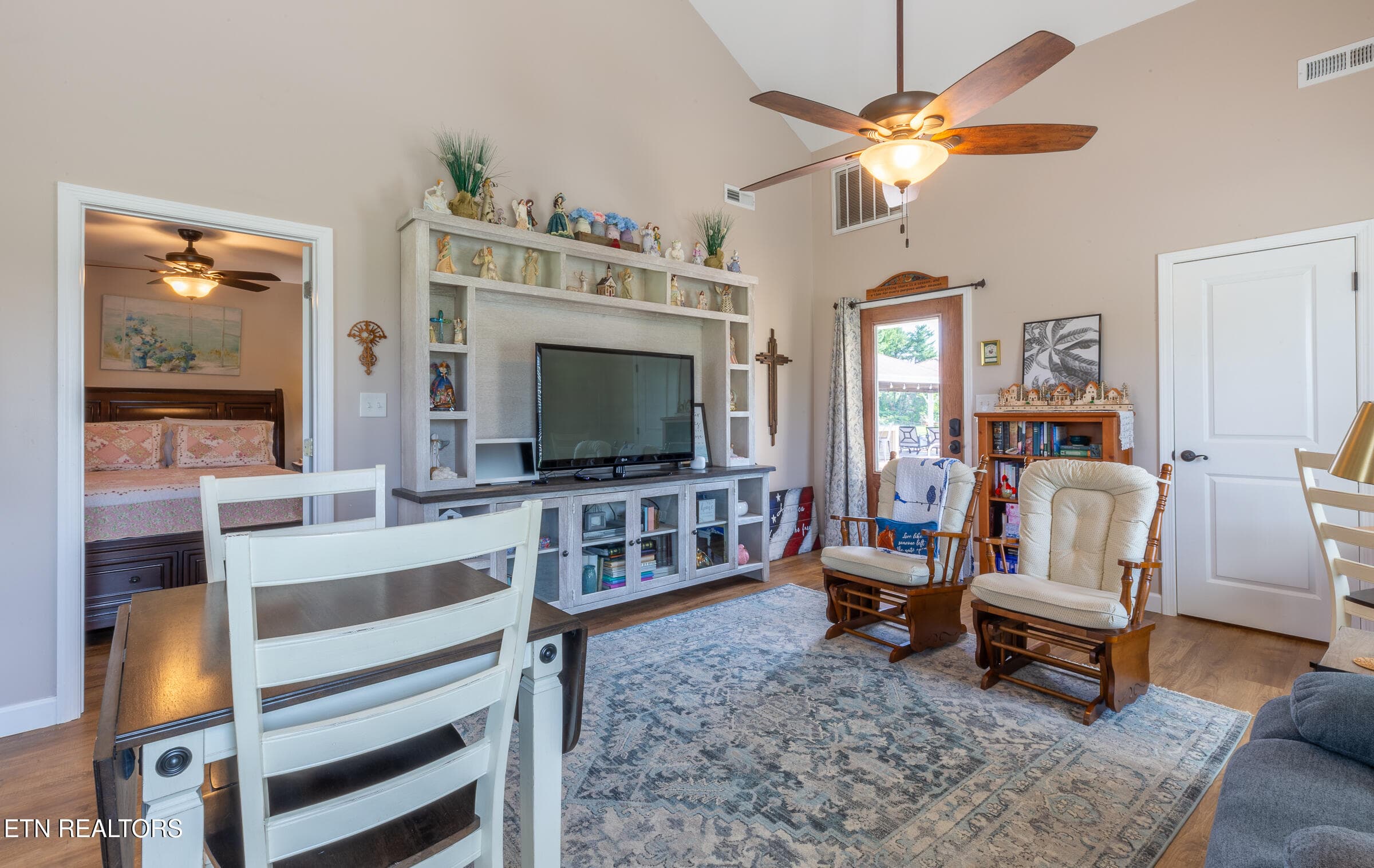 _O4A0110-HDR - 7808 Morris Rd, Knoxville, TN 37938