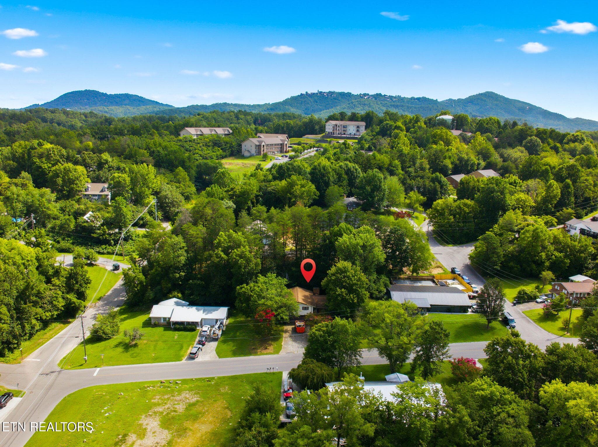 41-web-or-mls-4009-Hitching-Post-Rd-Pige - 4009 Hitching Post Rd, Pigeon Forge, TN 37863, Pigeon Forge