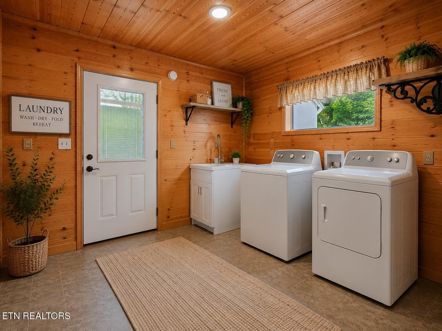 B97C4805-DE55-4713-B91E-4F7C7D97D8E5 - 165 Lenz Drive, Kodak, TN 37764