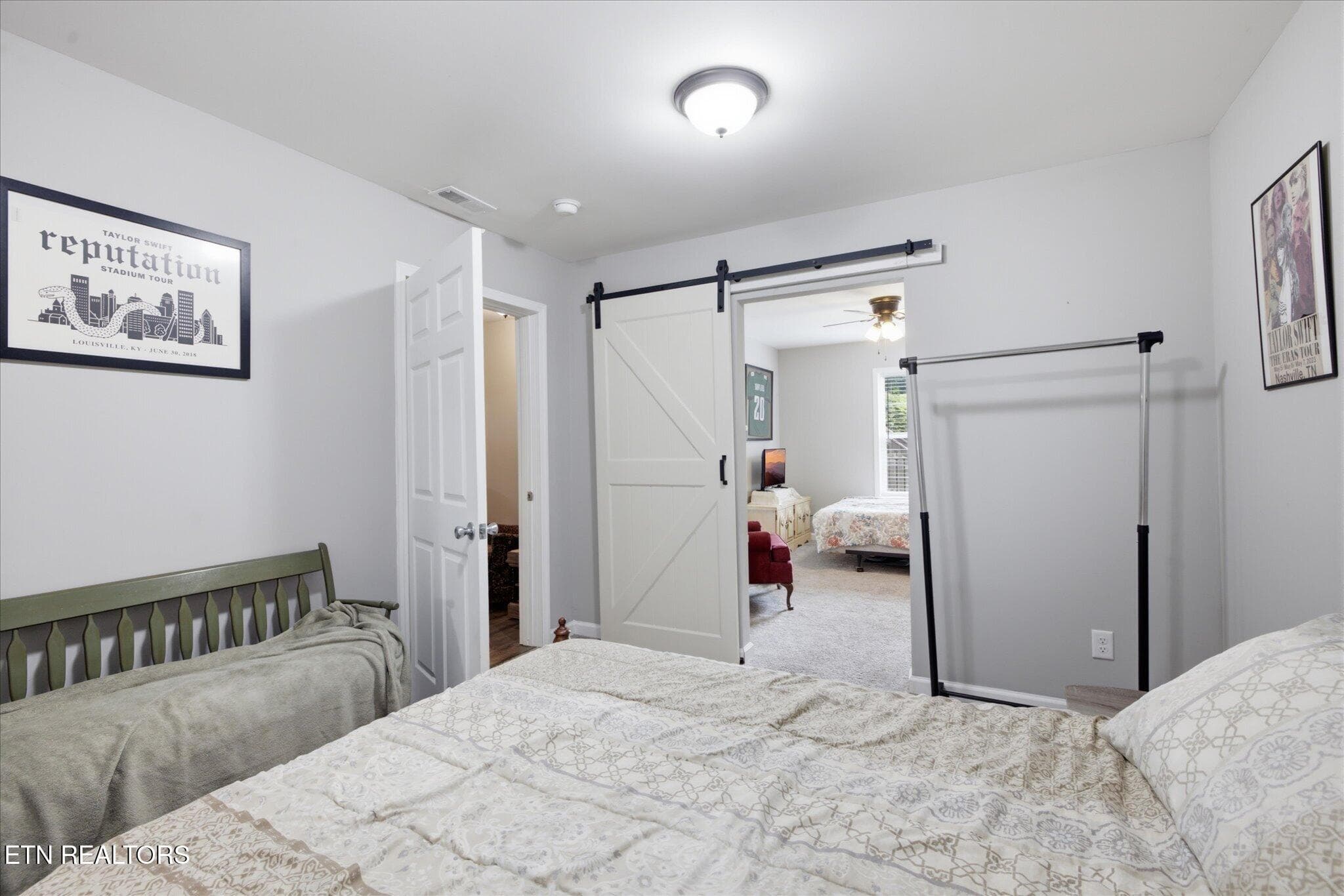 lower level master suite - 2718 Chukar Rd, Knoxville, TN 37923