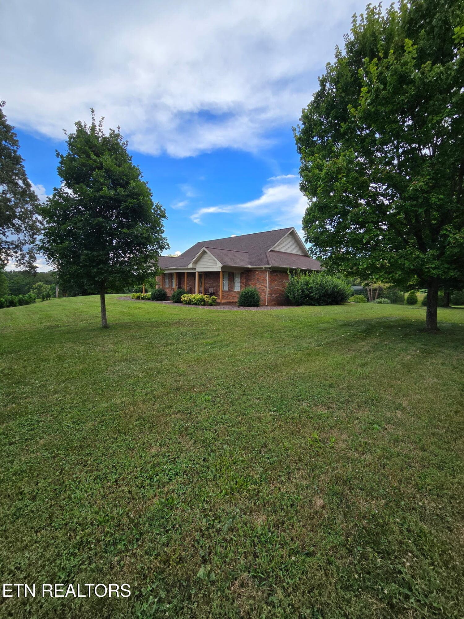 845 McMinnville Hwy, Sparta, TN 38583