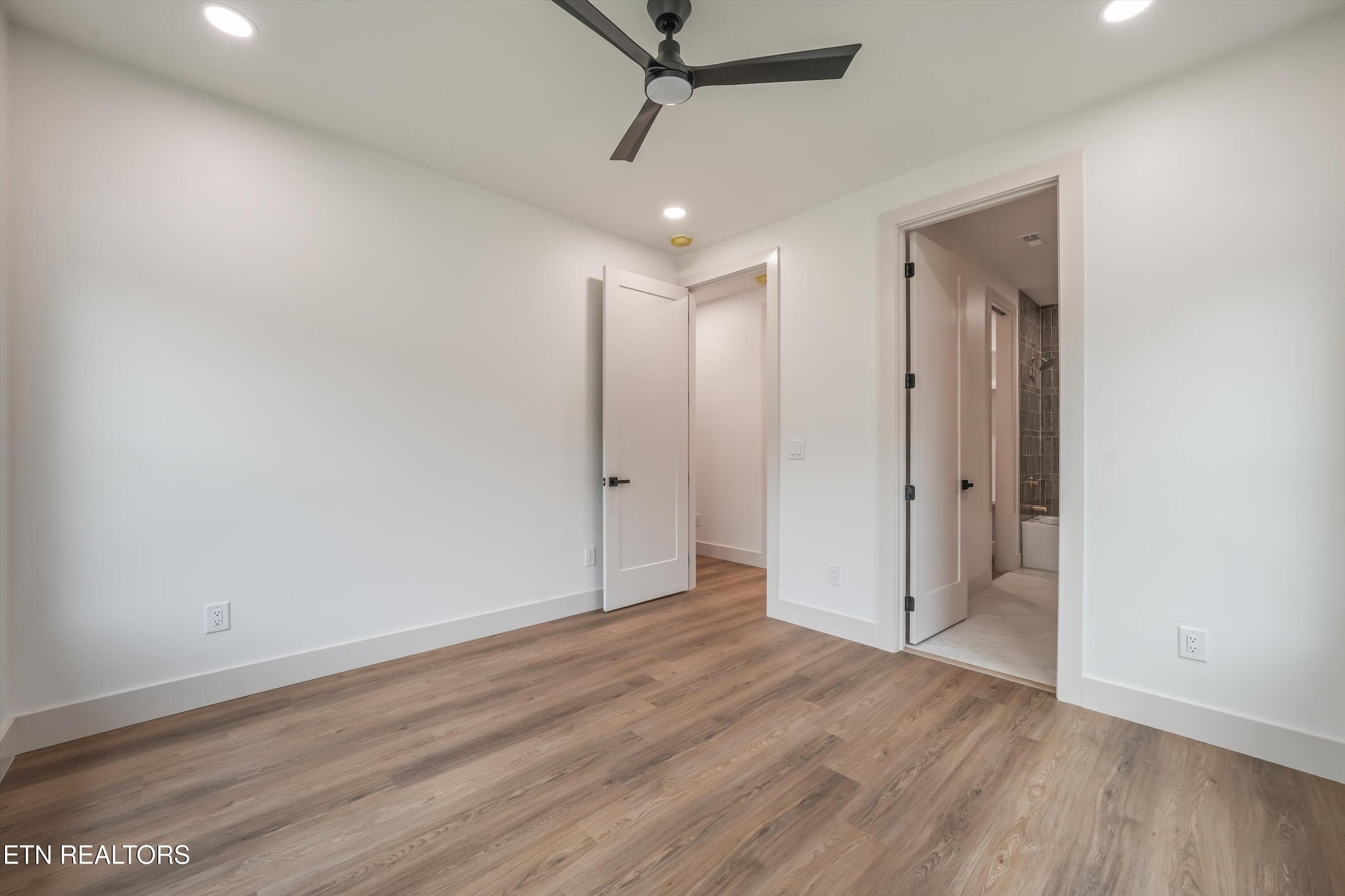 37-1904 Amherst Rd36 - 1904 Amherst Rd, Knoxville, TN 37921
